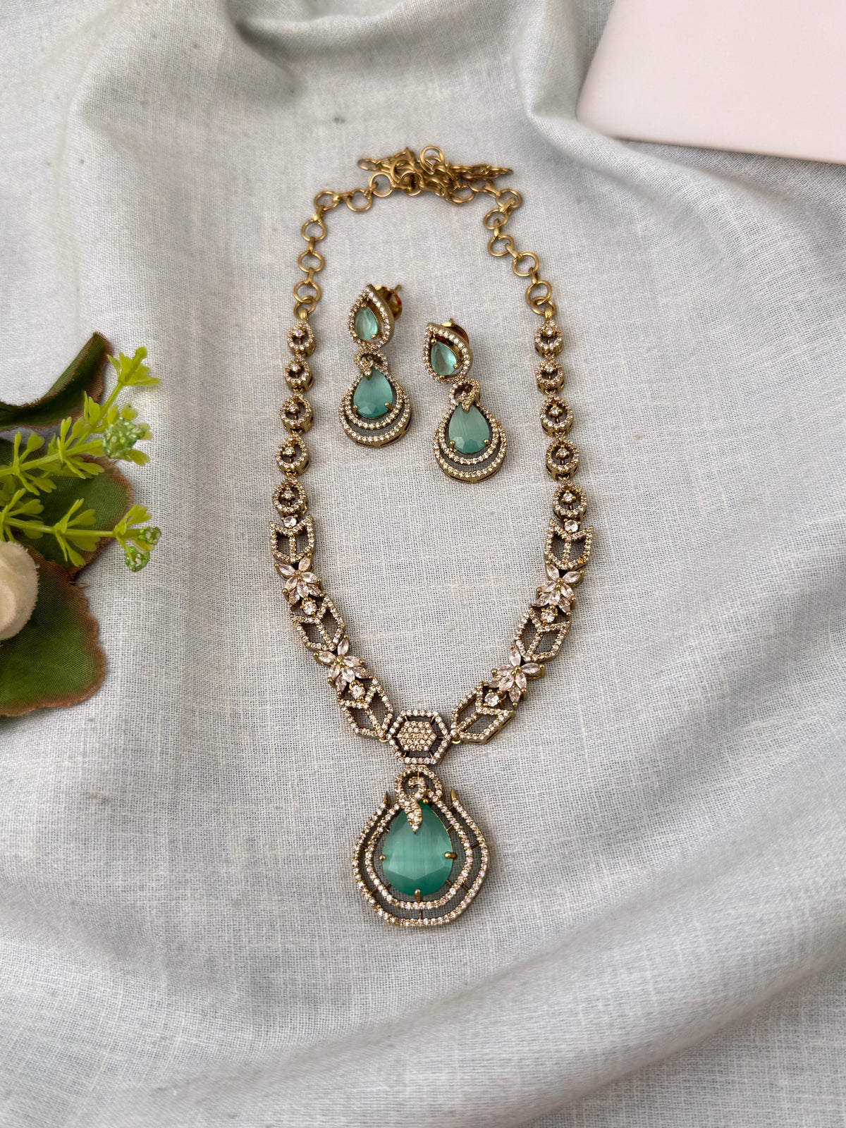 Victorian Stone Necklace Short Designer Set| N0733