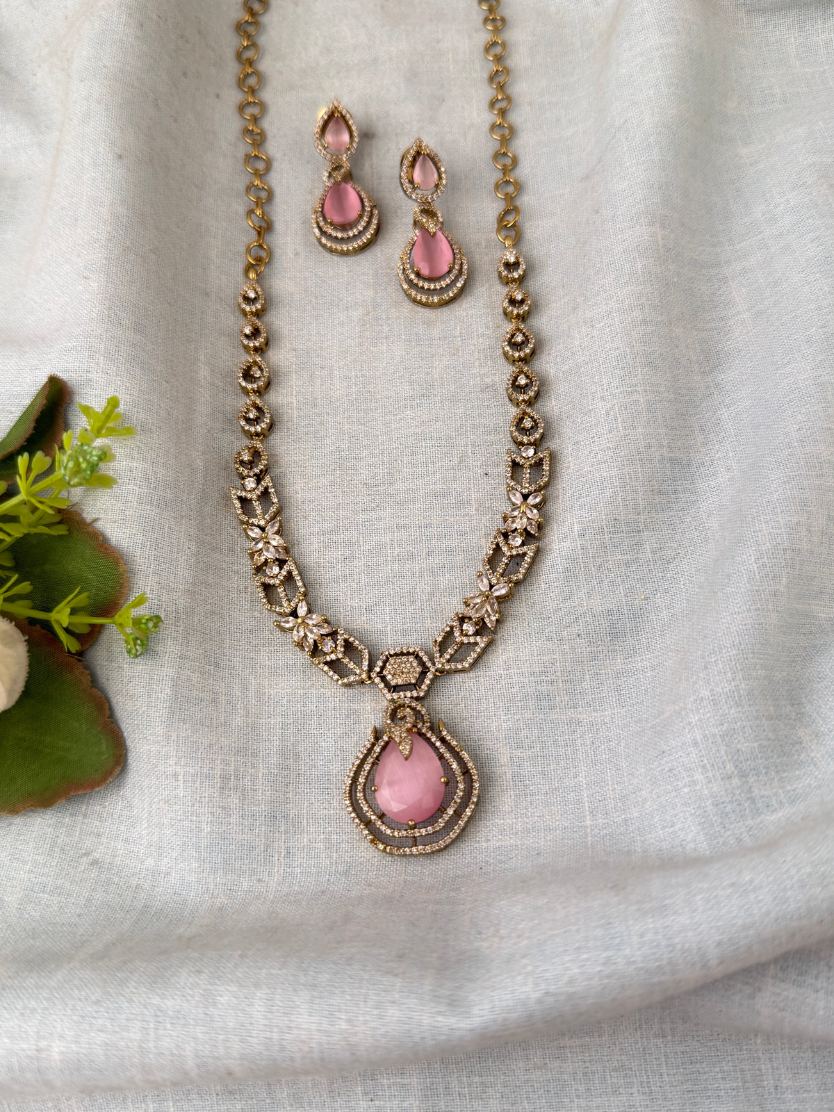 Victorian Stone Necklace Short Set| N0732