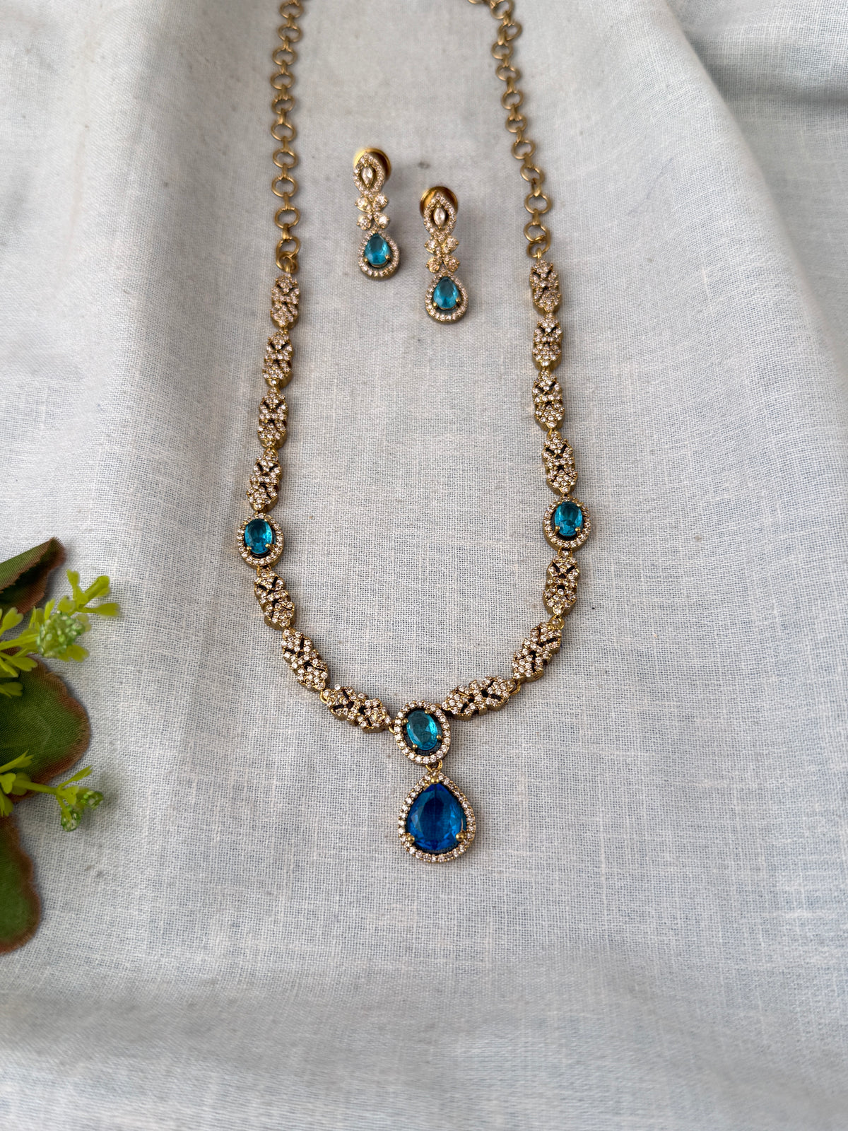 Victorian Stone Necklace Short Set| N0693