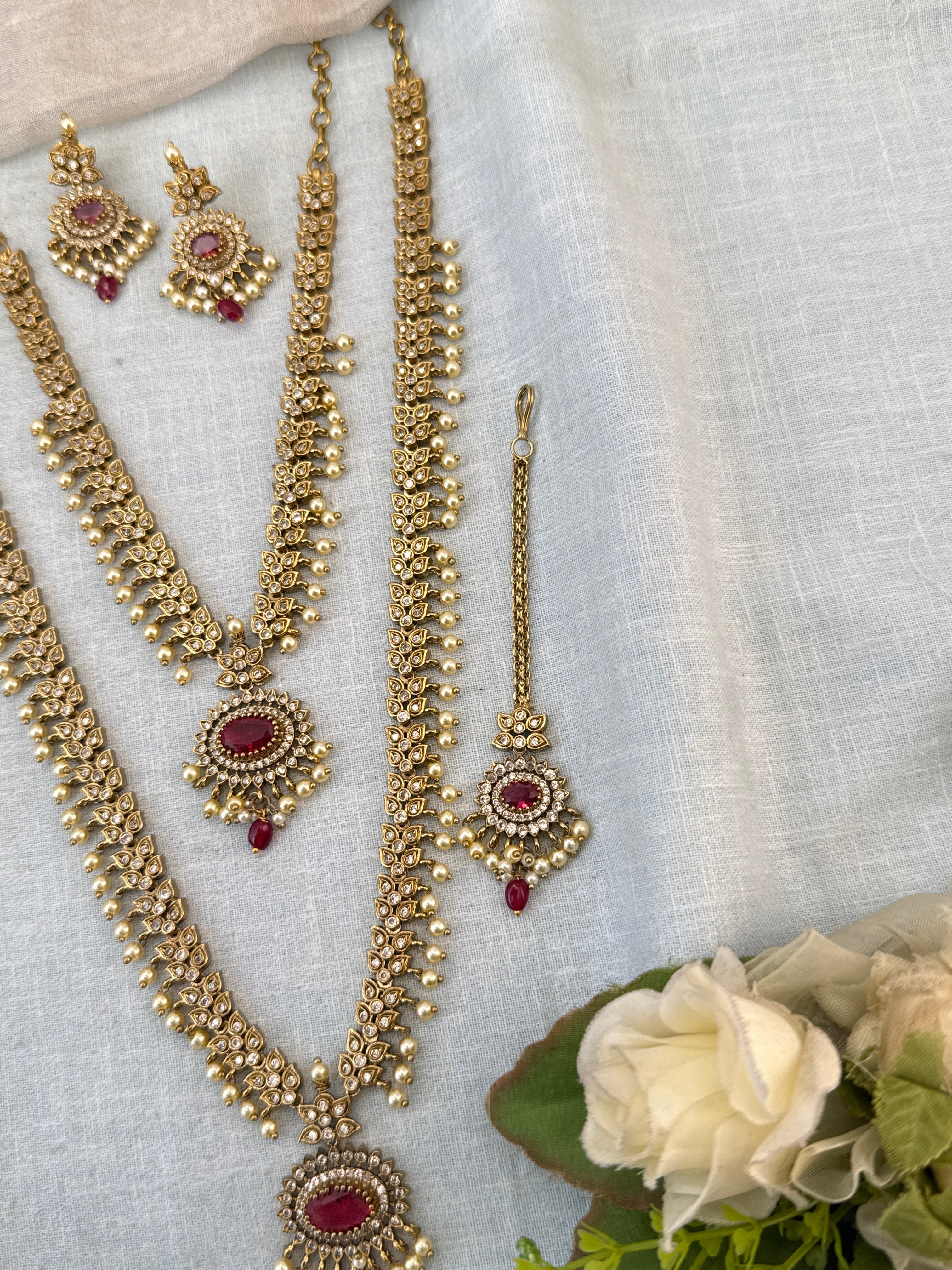 Luxurious Victorian Semi Bridal Neckalce Set 735