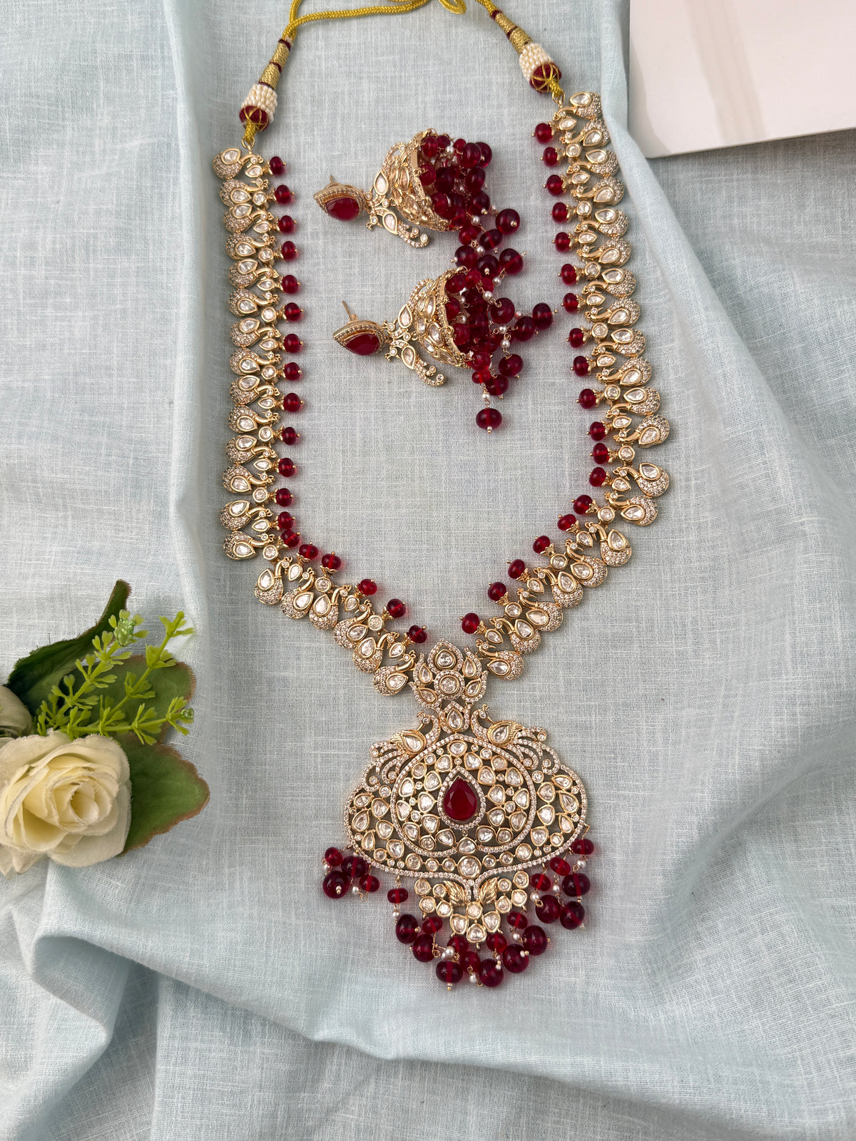 Traditional Kundan necklace for women