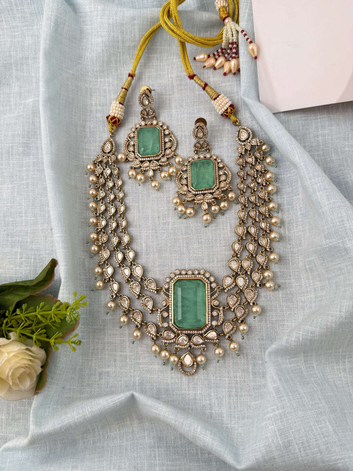 Traditional Kundan necklace for women