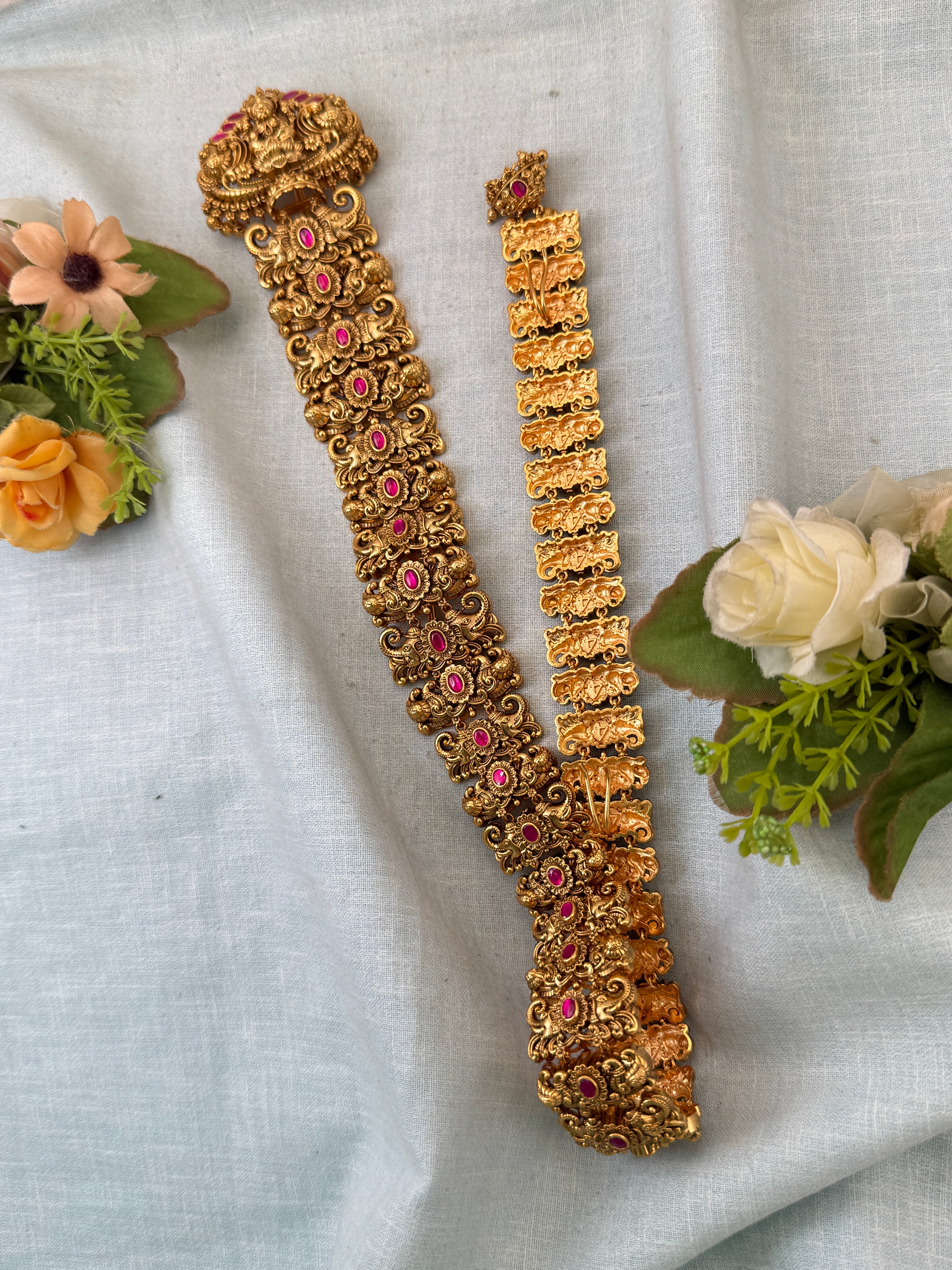 Traditional Gold Jadebille – South Indian Bridal Hair Accessory, jadebille, hair choti