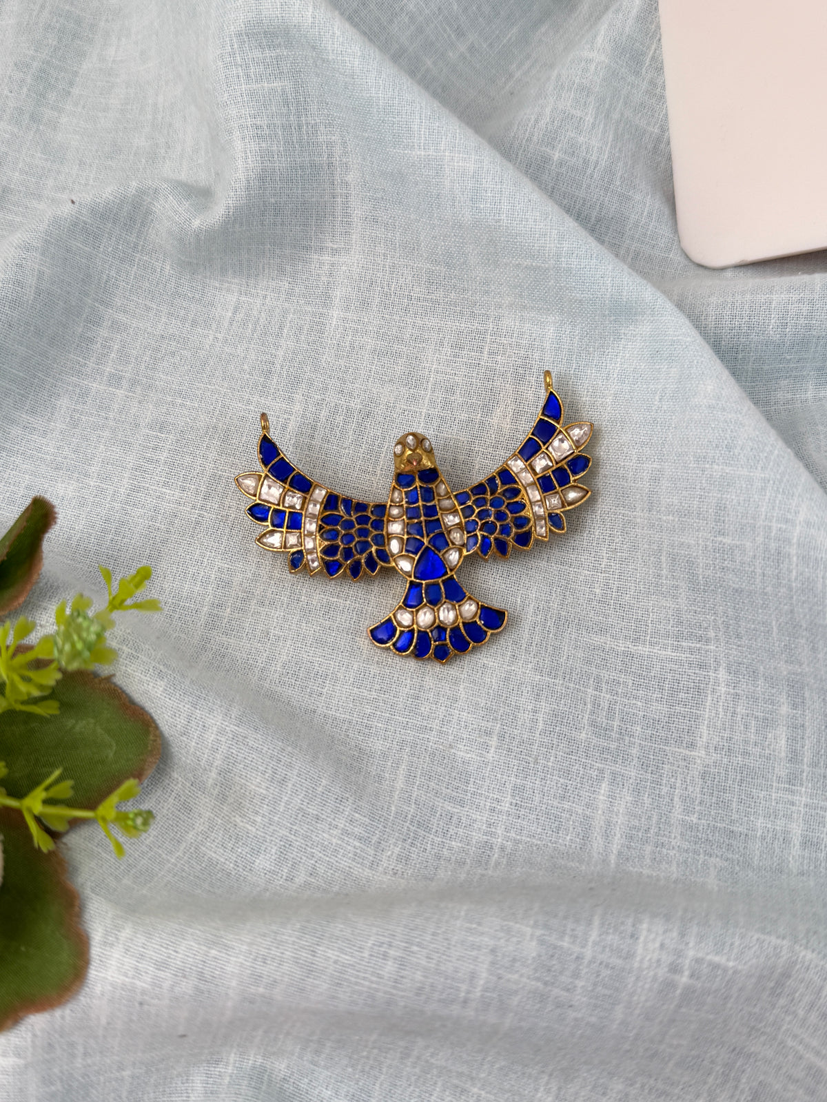 Traditional designer pendants for women