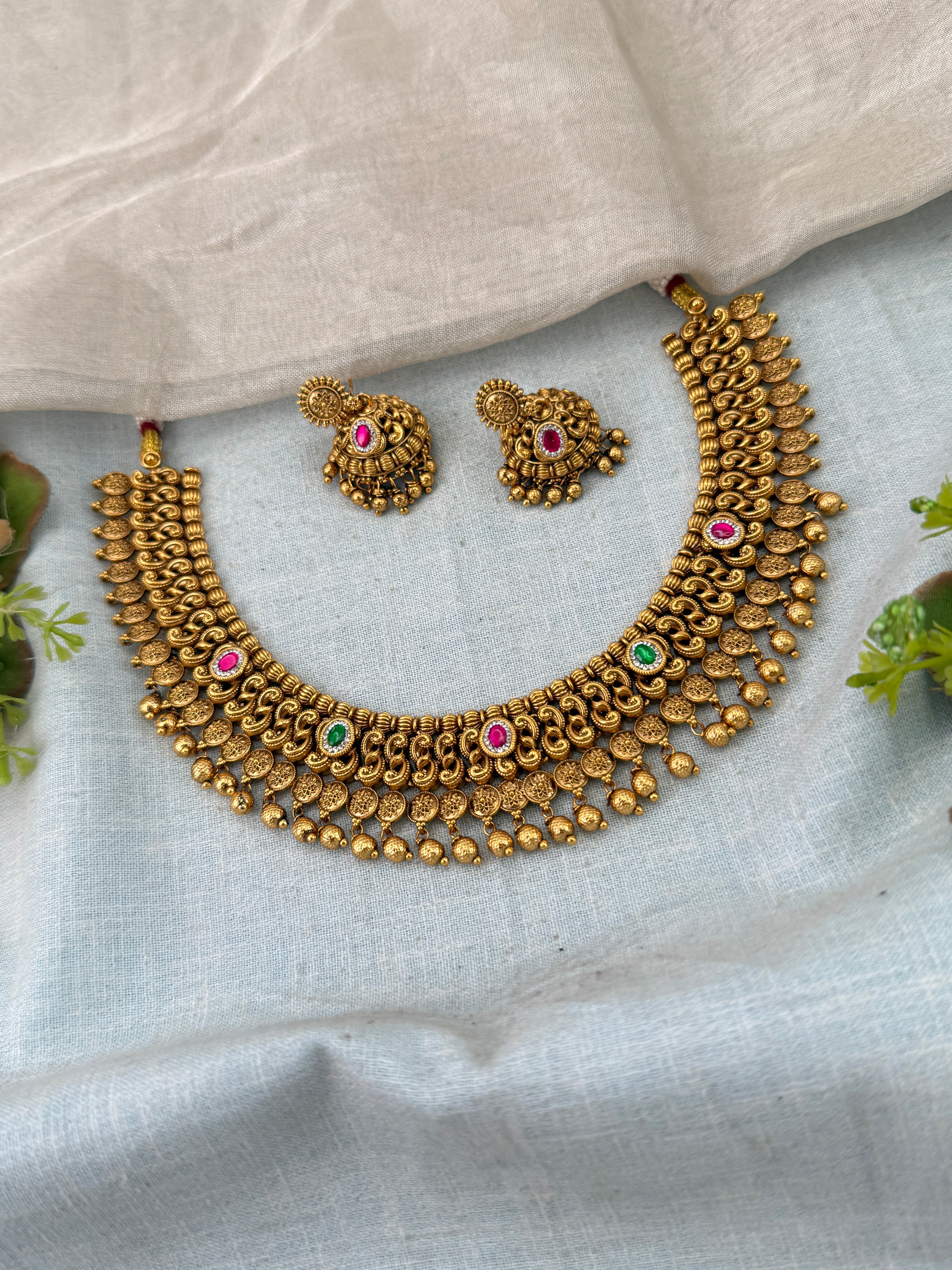 Royal Antique Short Necklace Set 1099