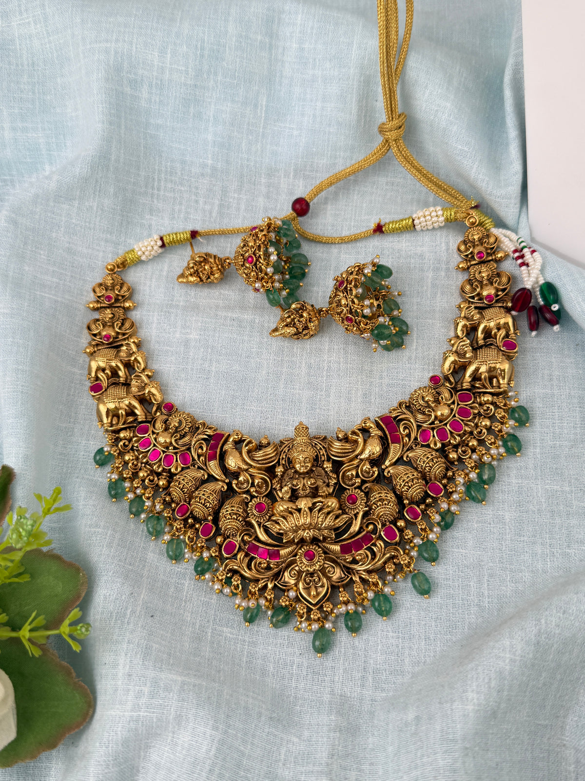 Antique Grand Lakshmi Necklace Premium Short Set | N1106