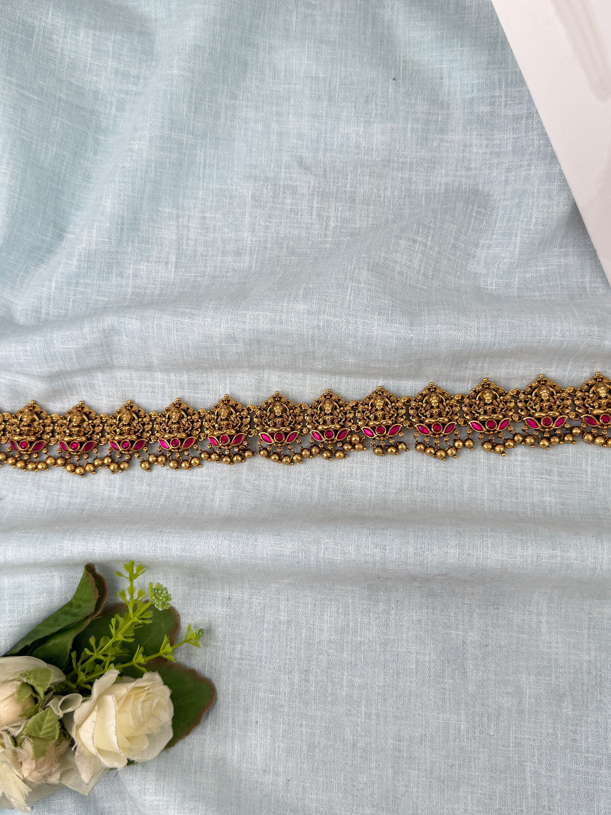 Traditional bridal hip belt for women