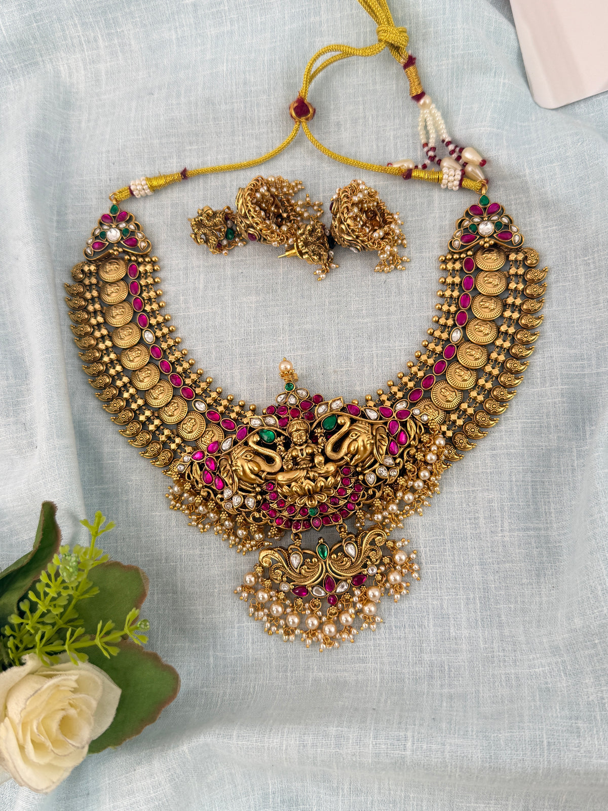 Maharani Grand Changable Pendant Antique Kaasu Necklace Short Set | N1021