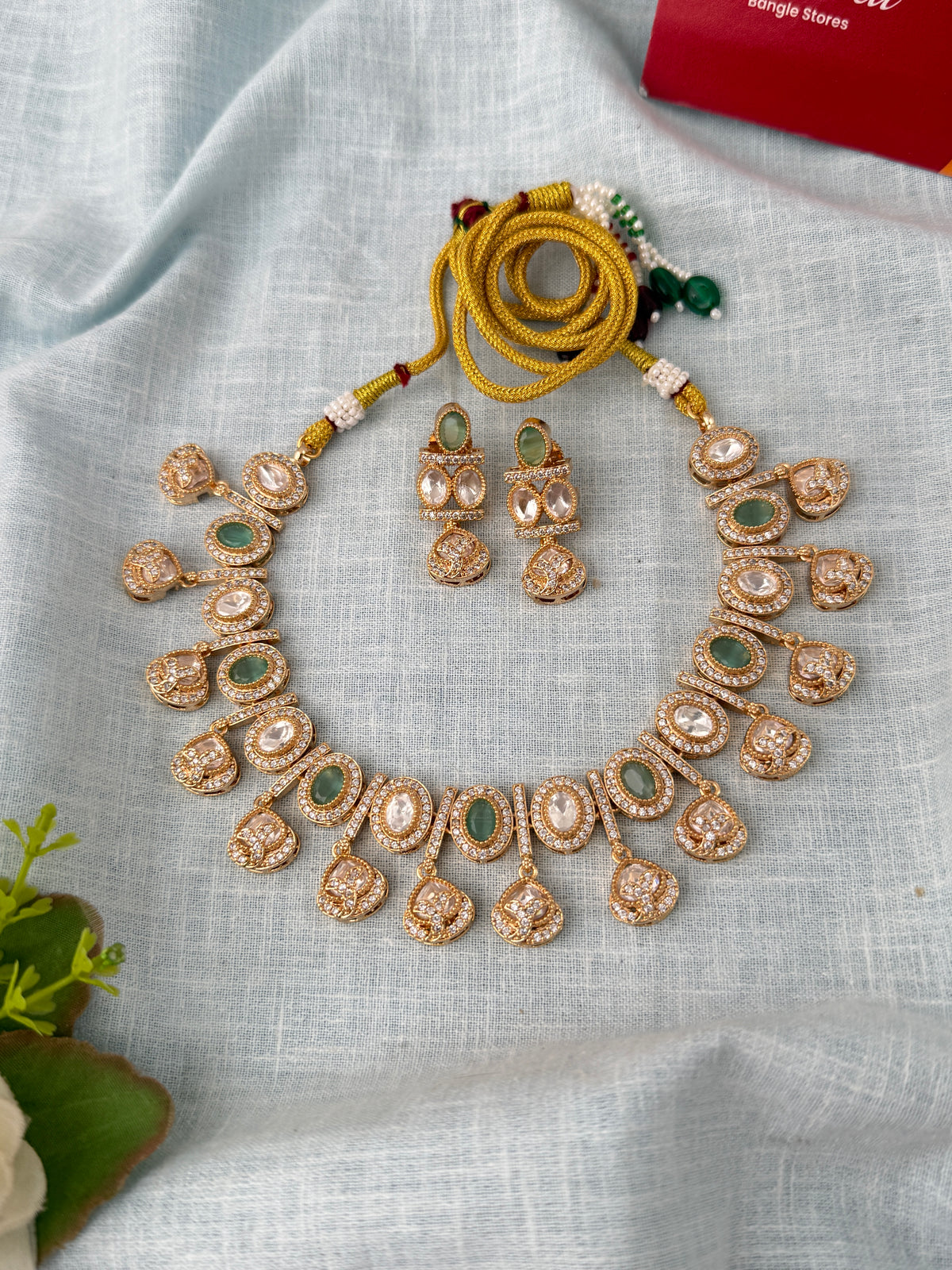 Kundan Designer Necklace Premium Short Set | N1040