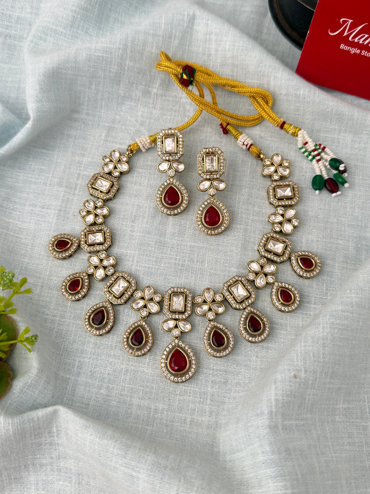 Traditional Kundan necklace for women