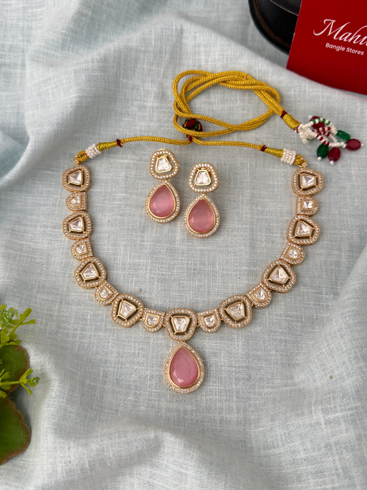 Kundan Designer Necklace Premium Short Set | N1031