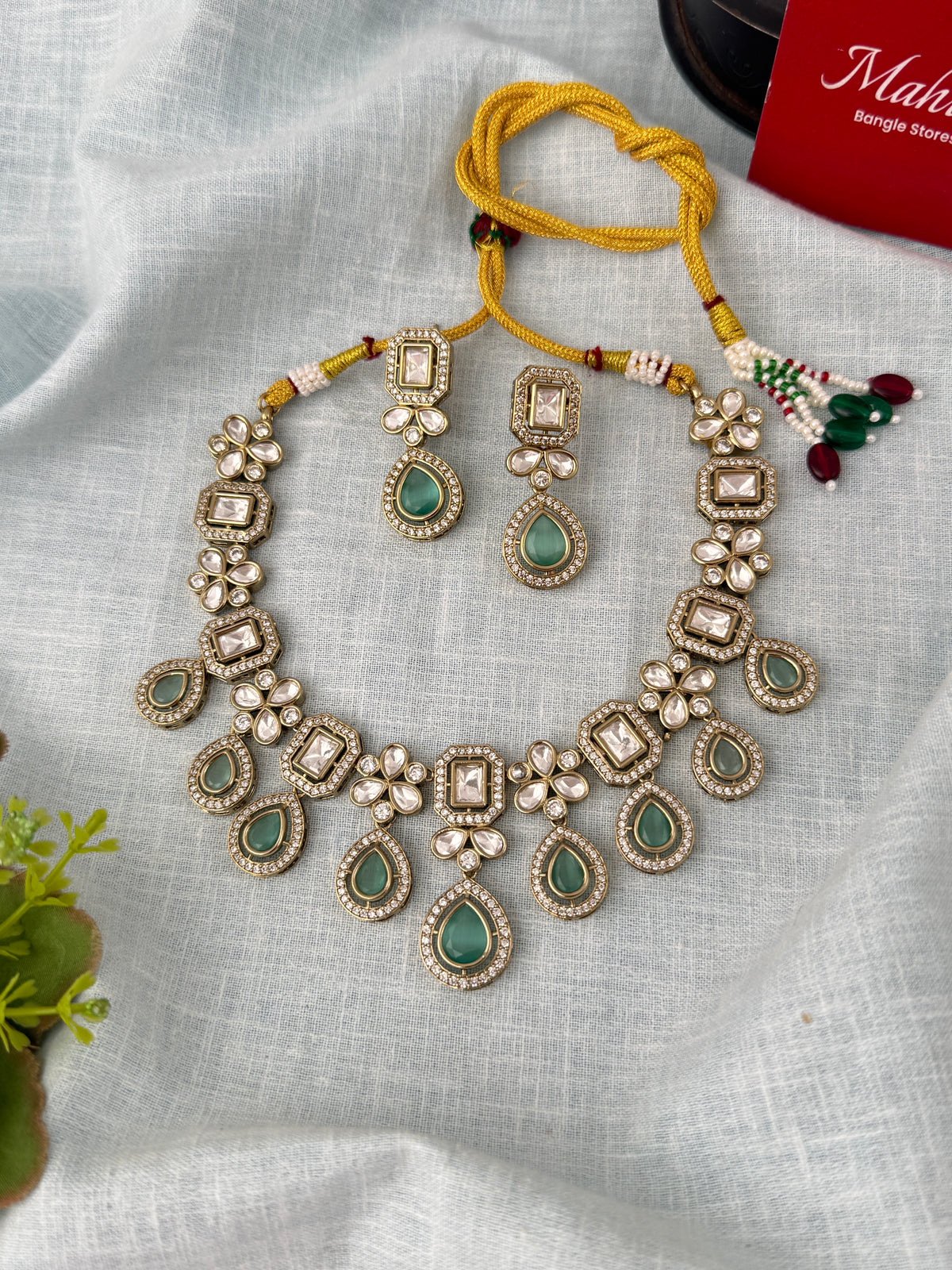 Traditional Kundan necklace for women