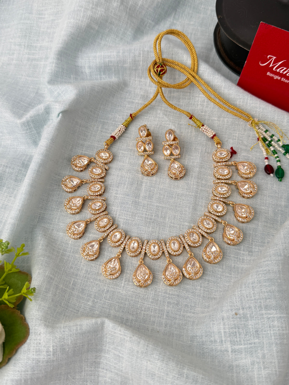 Traditional Kundan necklace for women