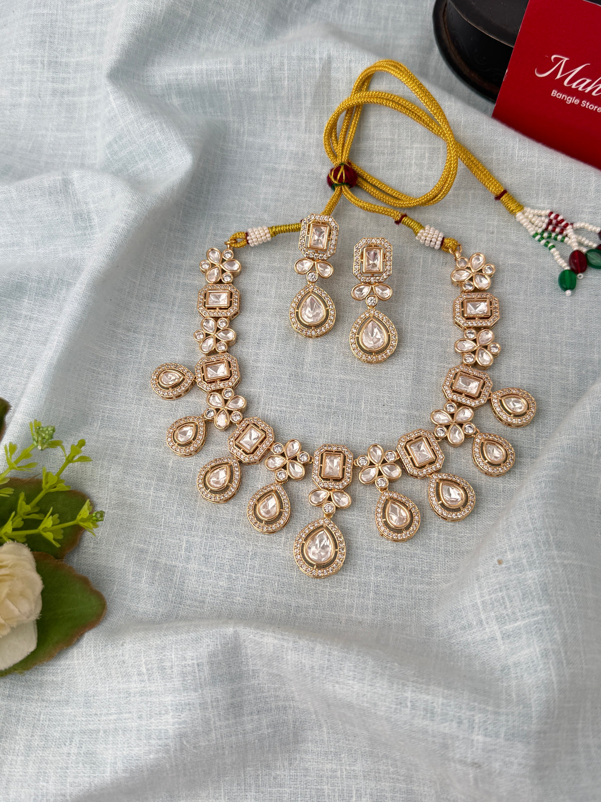 Traditional Kundan necklace for women