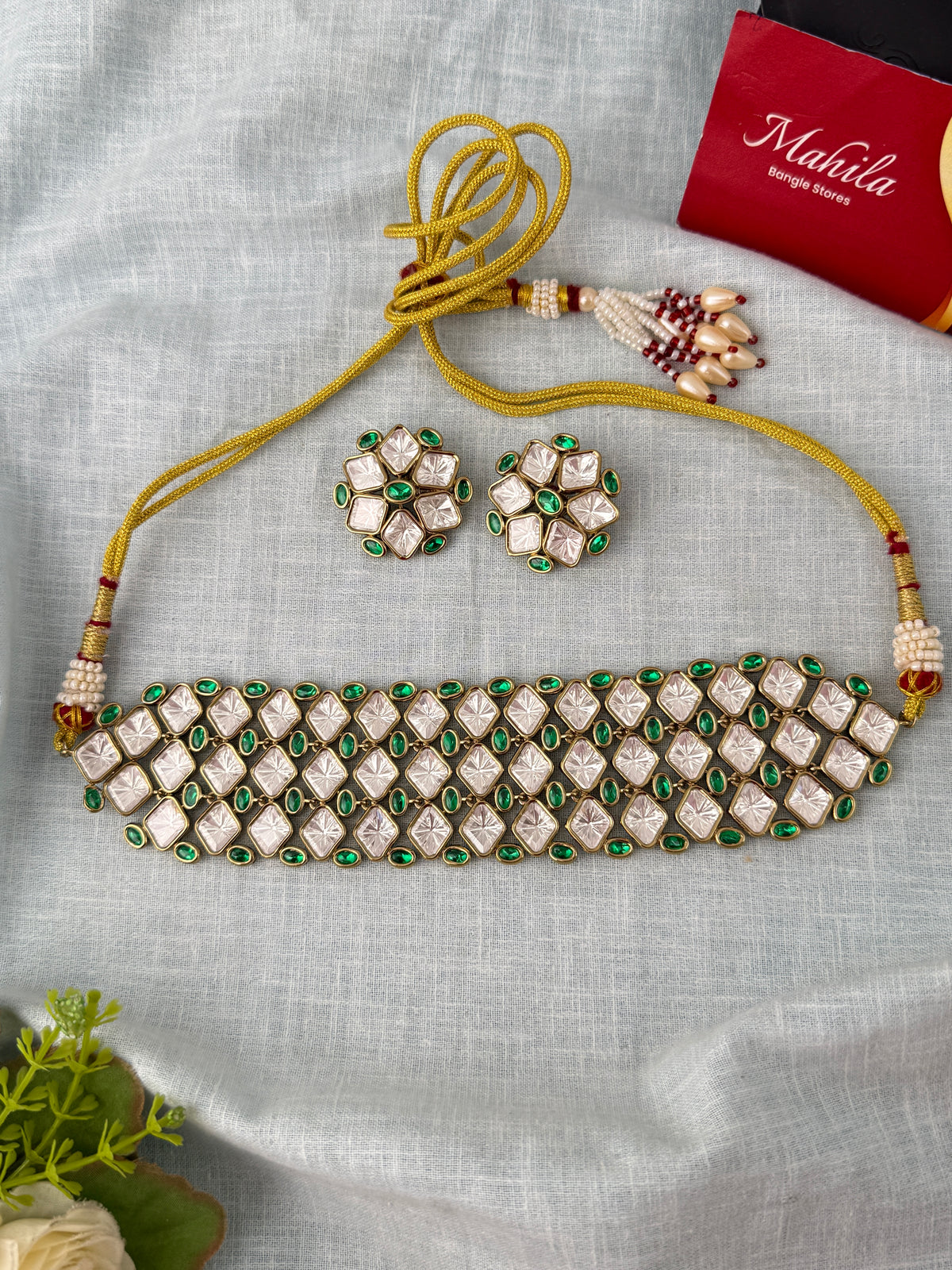 Traditional Kundan necklace for women