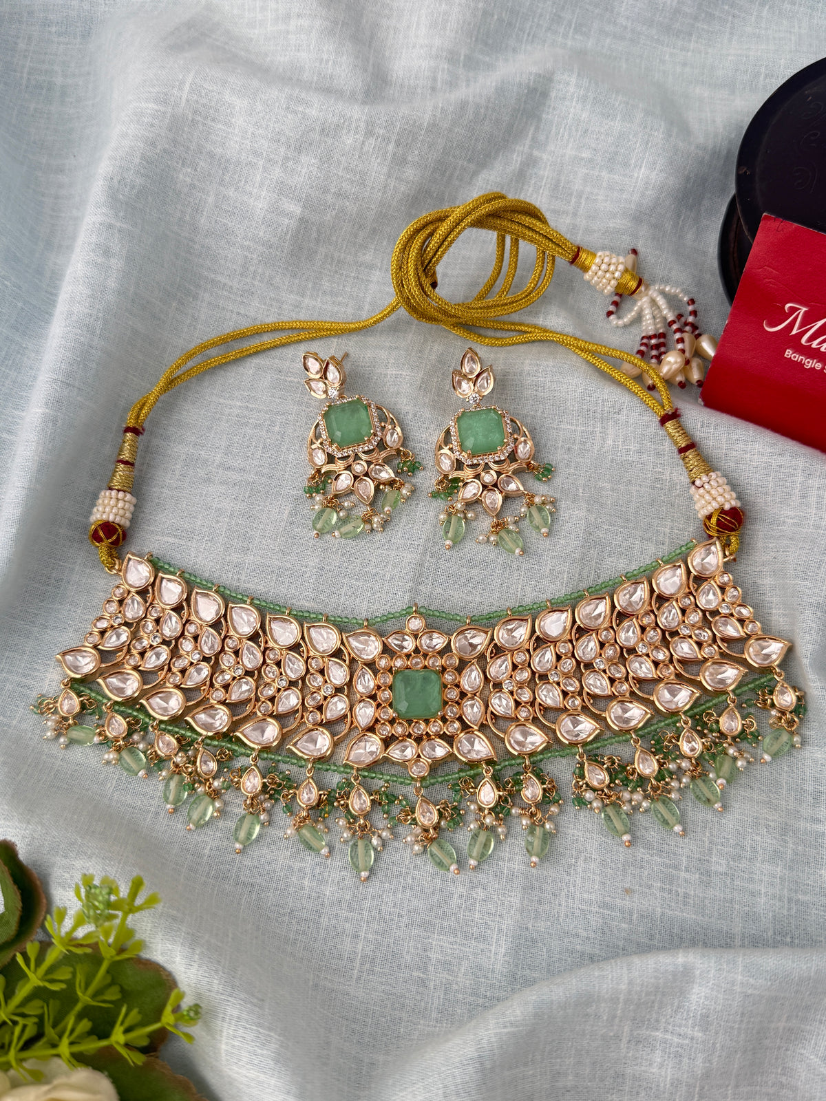 Traditional Kundan necklace for women