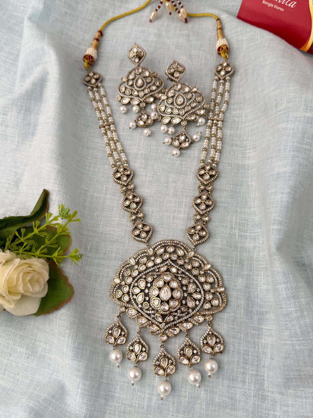 Traditional Kundan necklace for women
