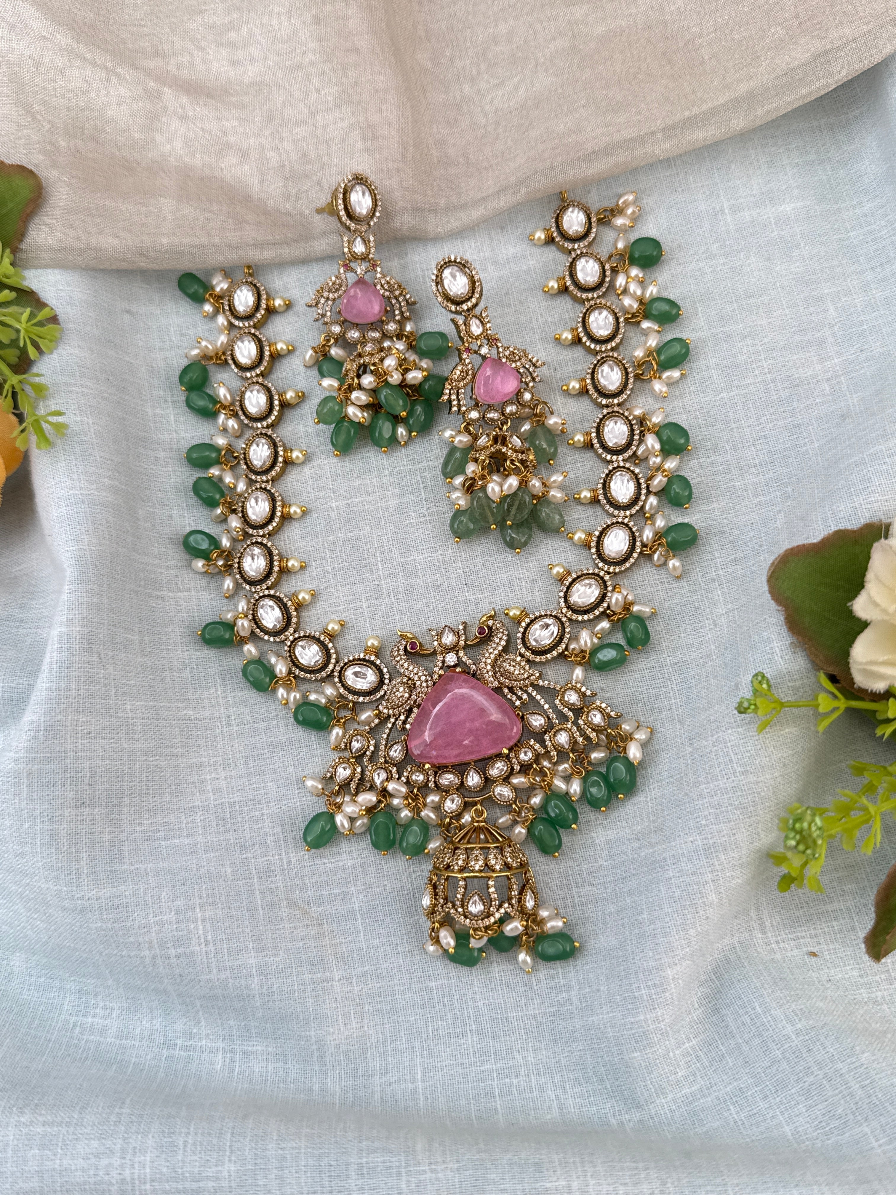 Luxurious Victorian Kundan Stone Pendant Short Necklace Set 750