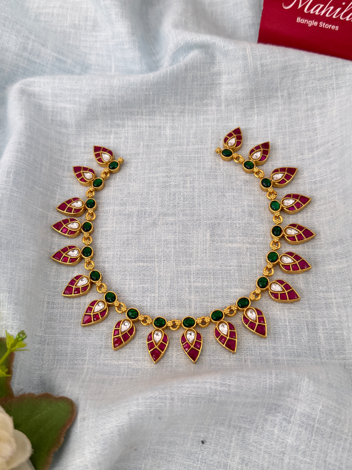 Jadau Kundan Leaf Shaped Short Necklace Premium | C0041