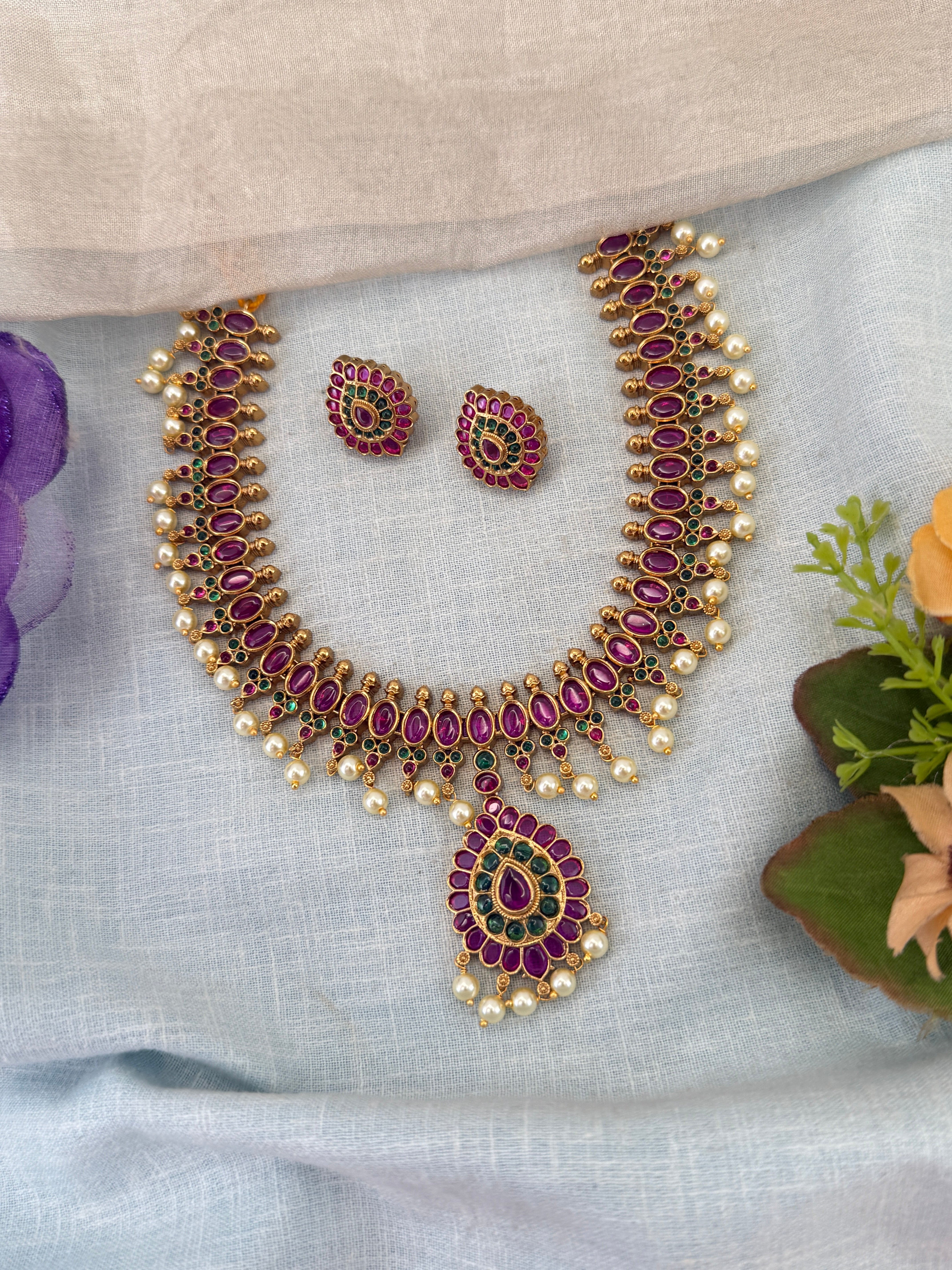 Royal Antique Grand Pendant Short Necklace Set 1205