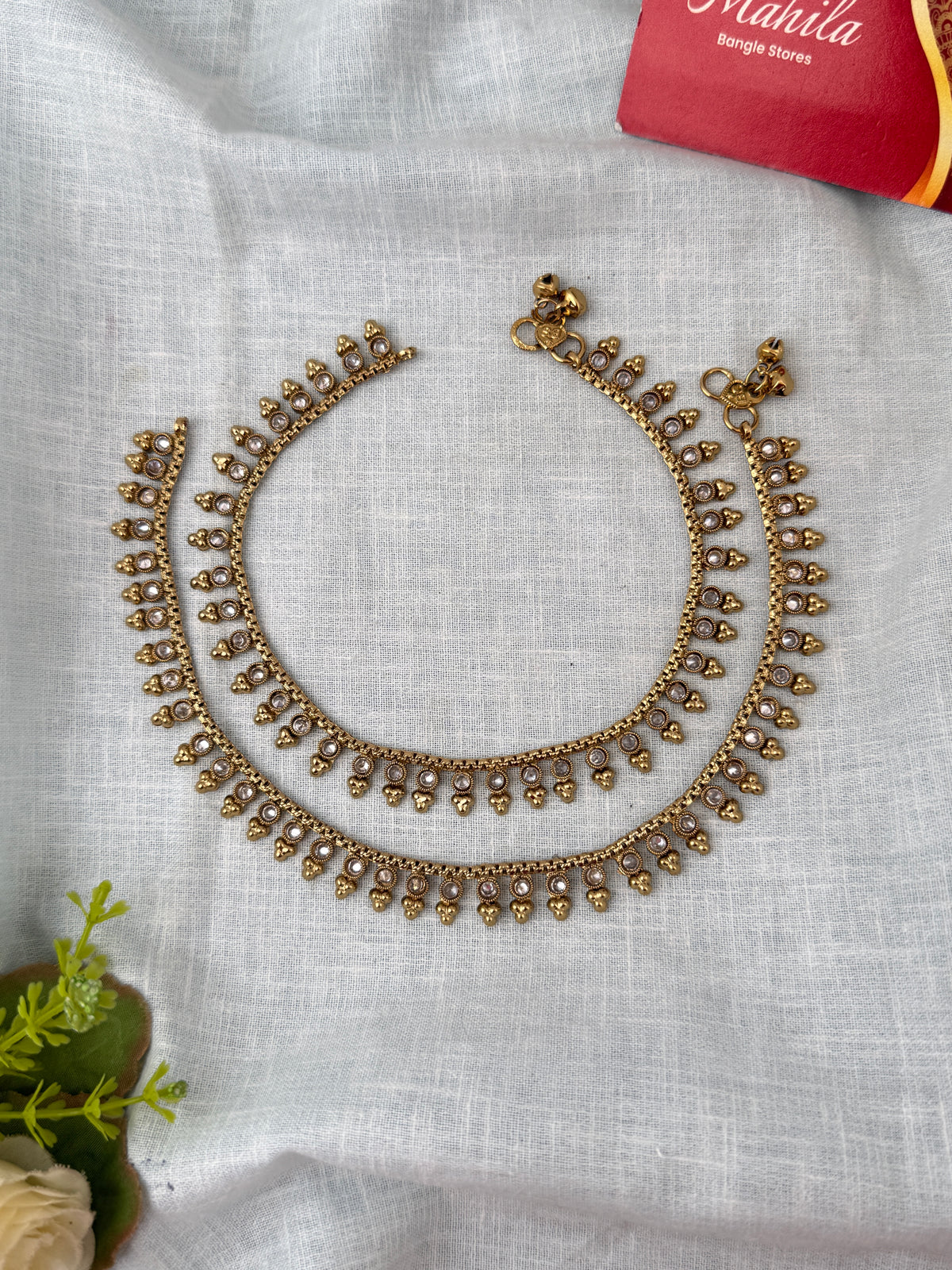 Elegant anklets for women