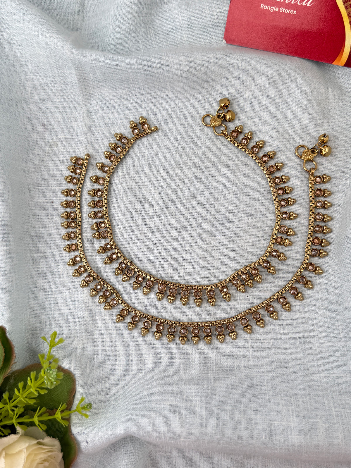Elegant anklets for women