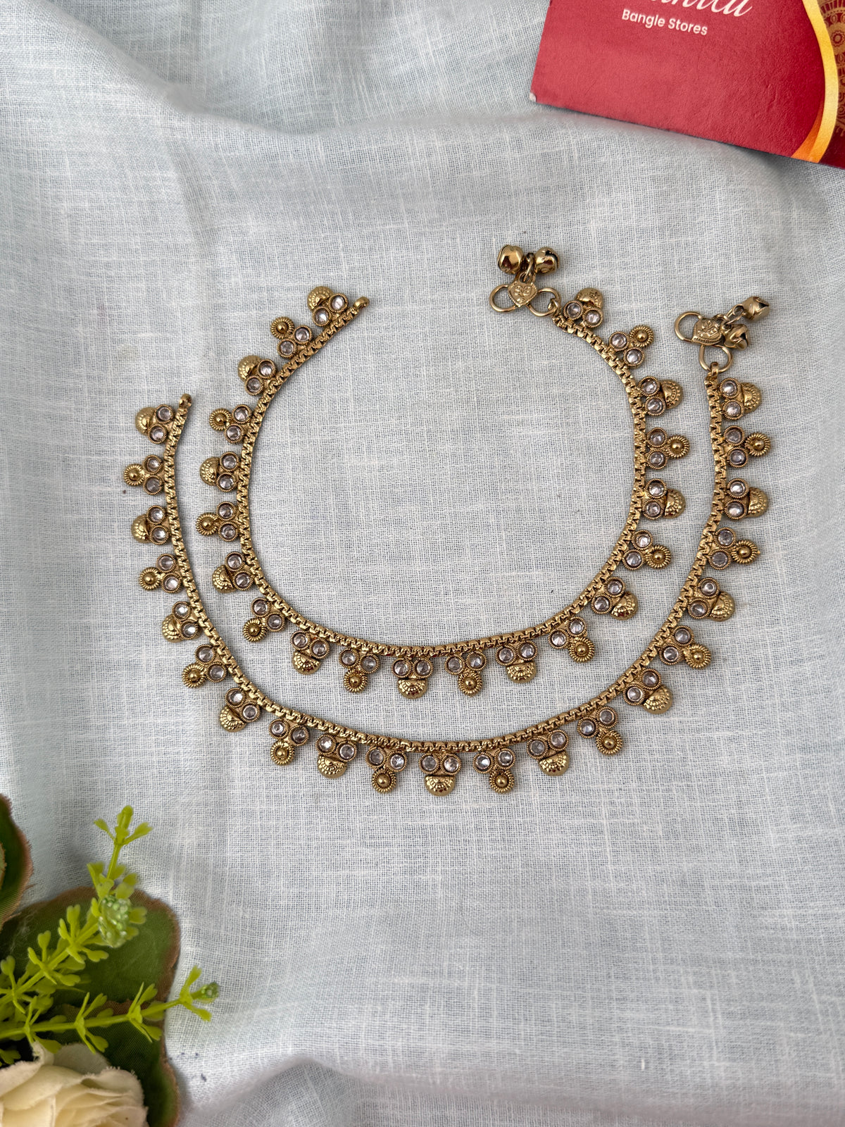 Elegant anklets for women