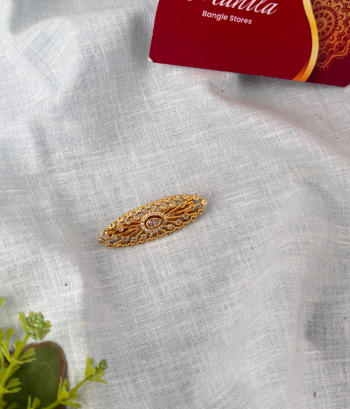 Stylish Saree Pins for women