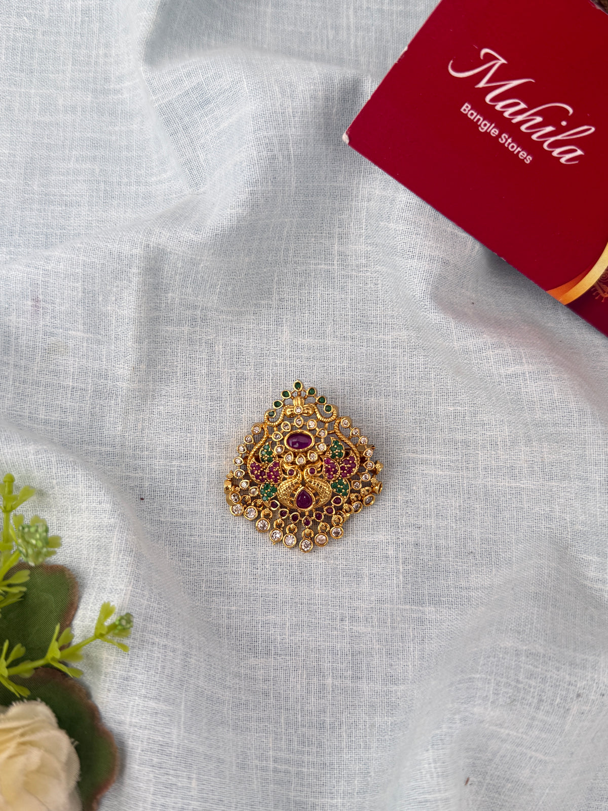 Stylish Saree Pins for women
