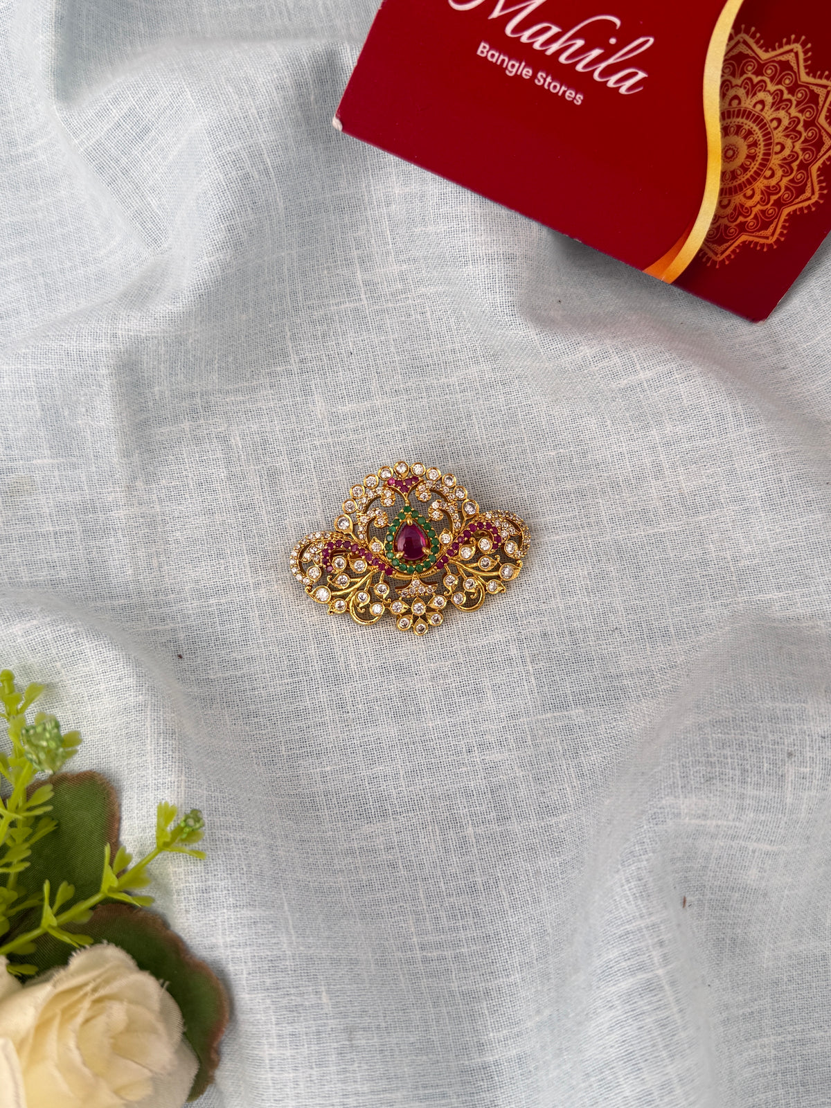 Stylish Saree Pins for women