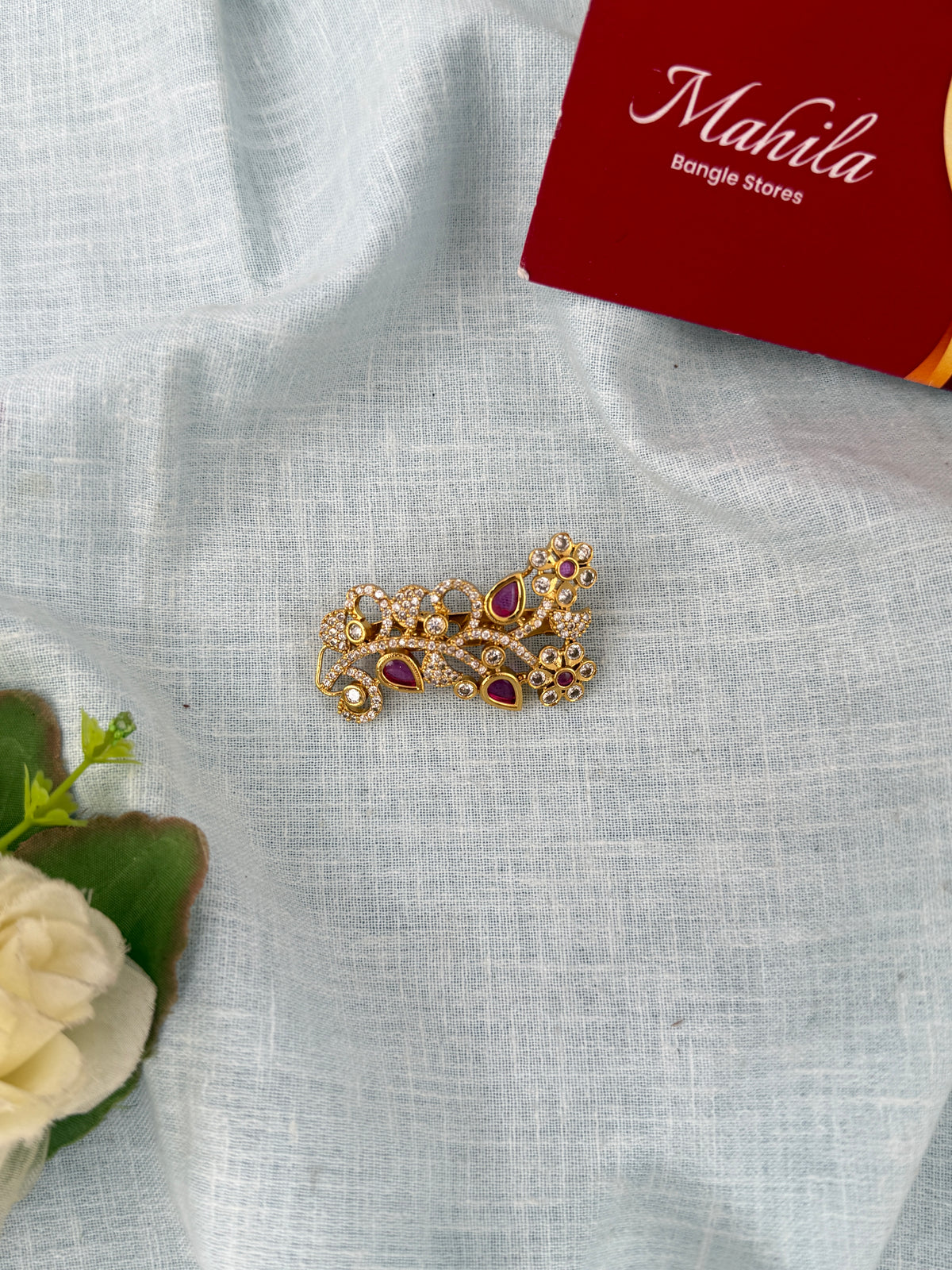 Stylish Saree Pins for women