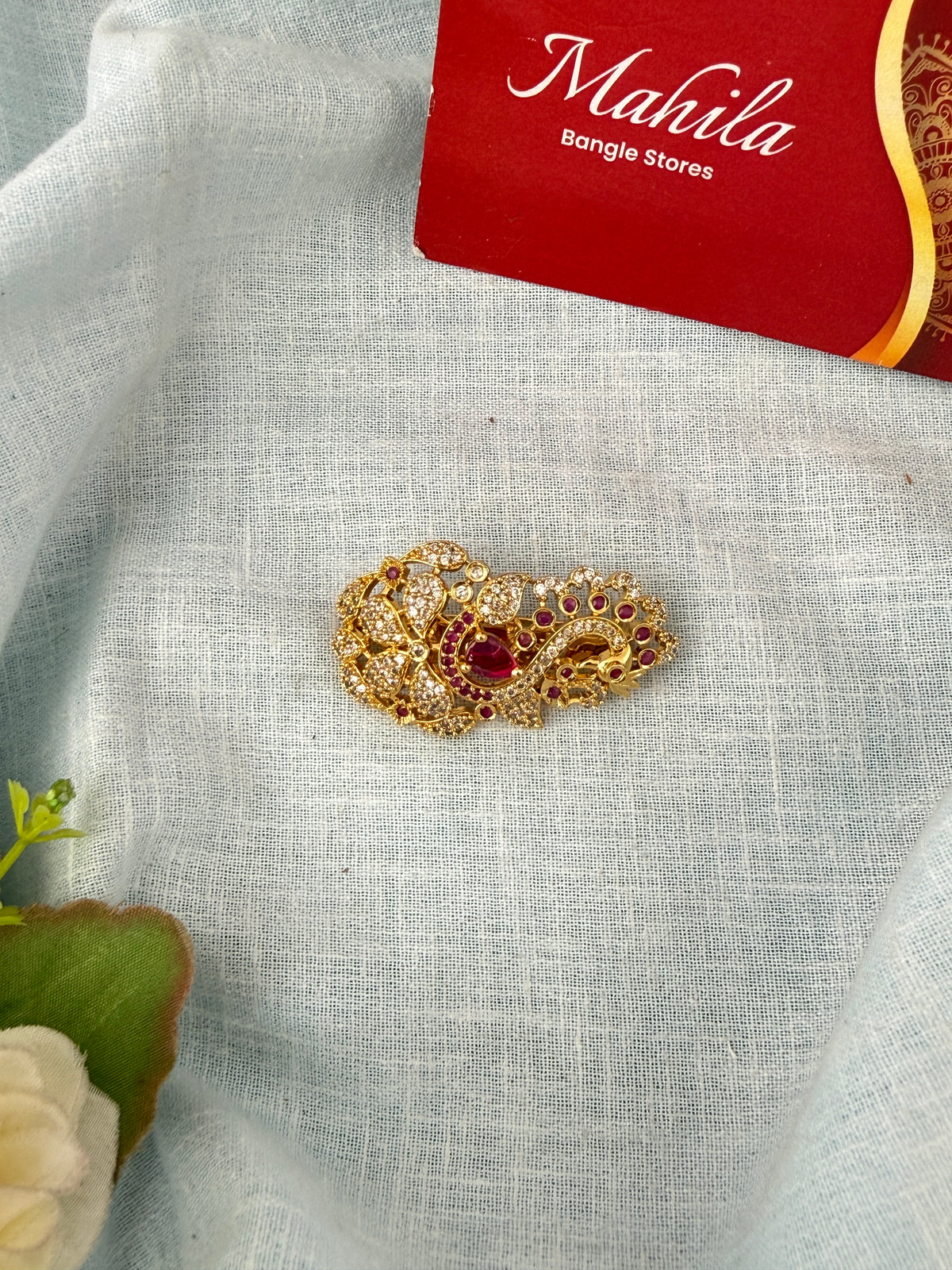 Stylish Saree Pins for women