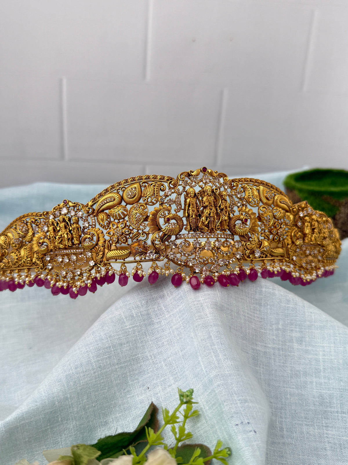 Traditional bridal hip belt for women