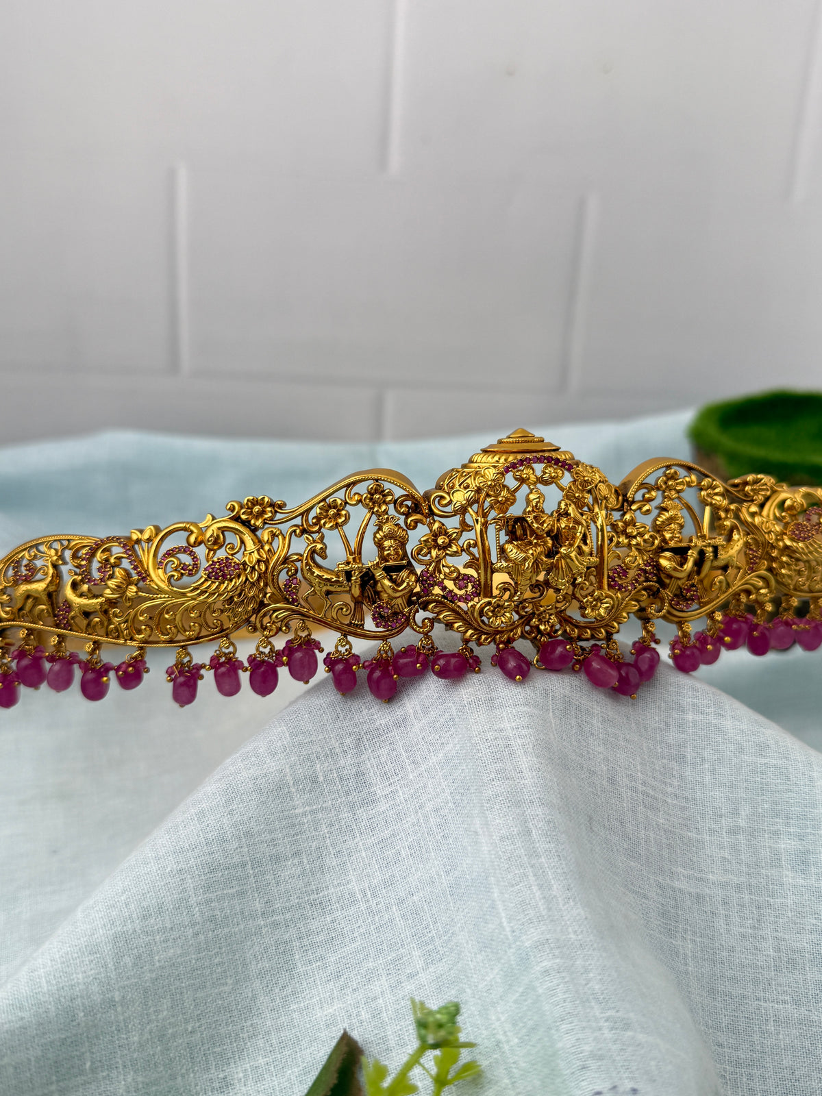 Traditional bridal hip belt for women
