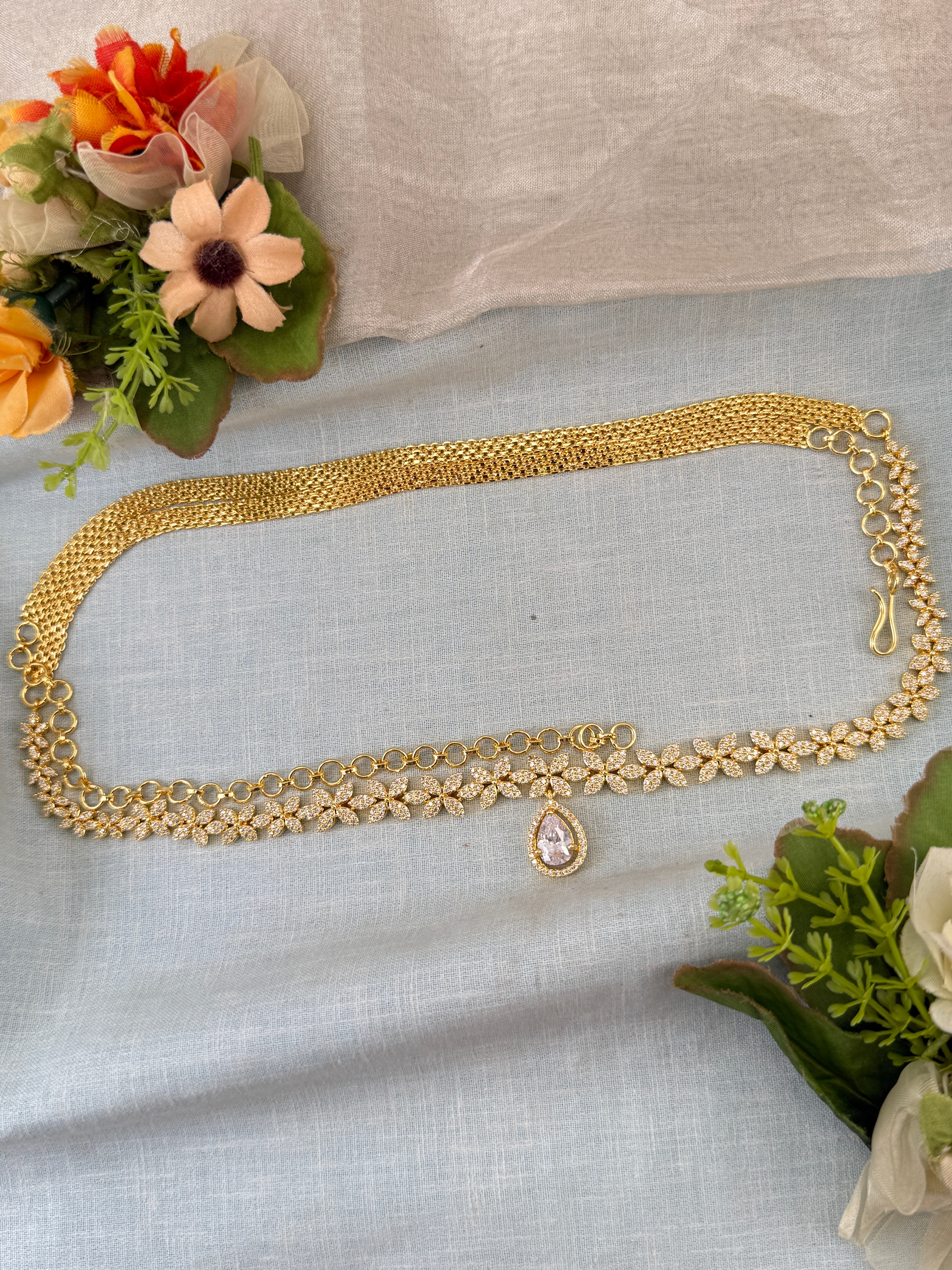 Luxurious Antique Chain Stone Vaddanam 7038