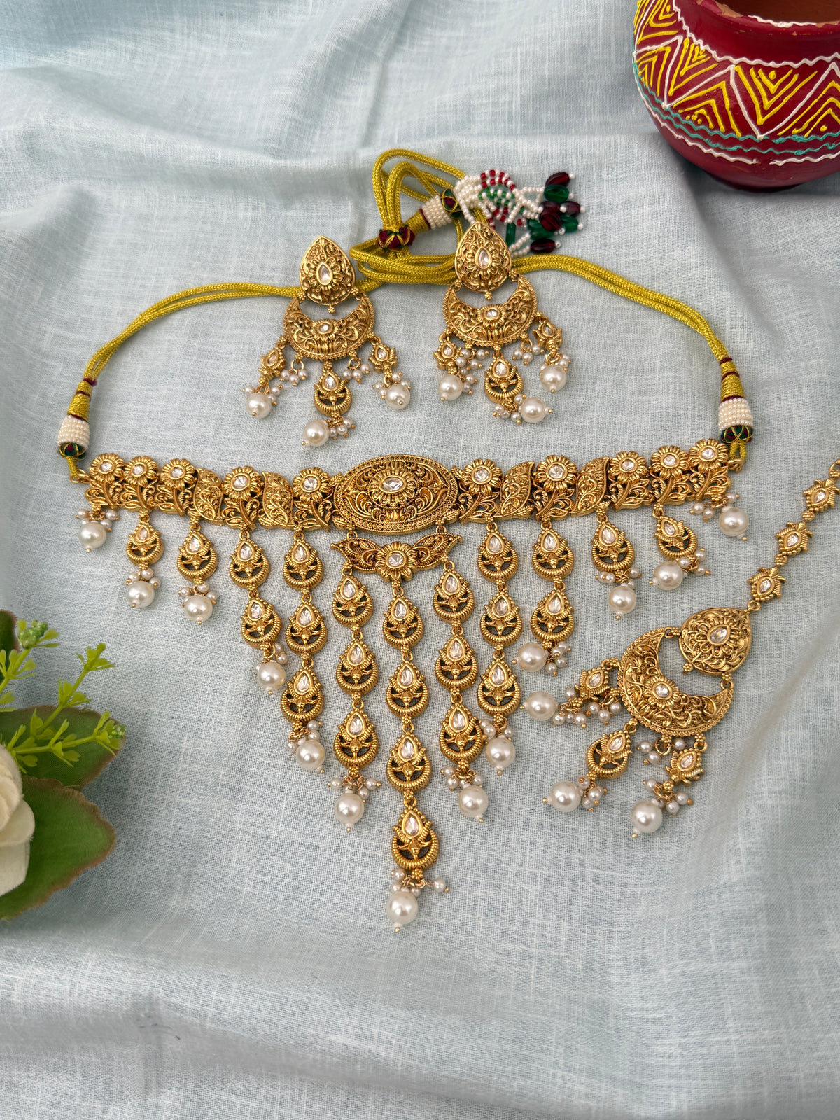 Traditional Kundan necklace for women