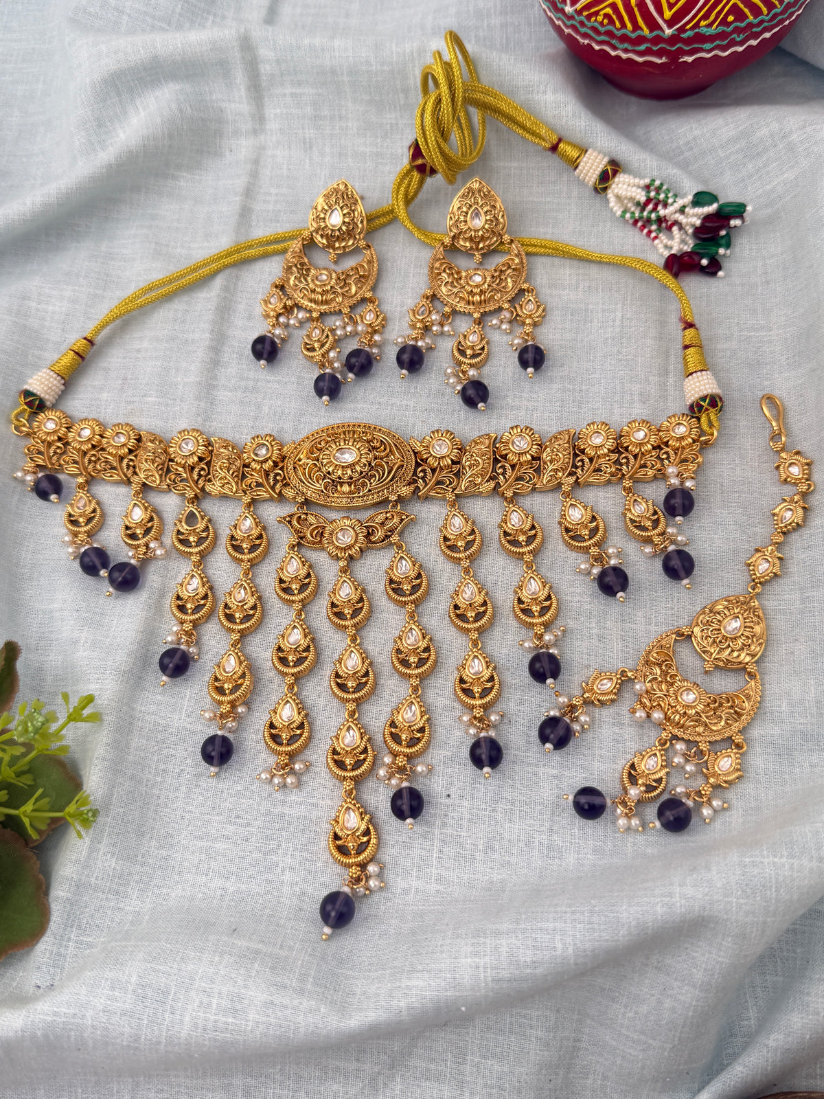 Traditional Kundan necklace for women