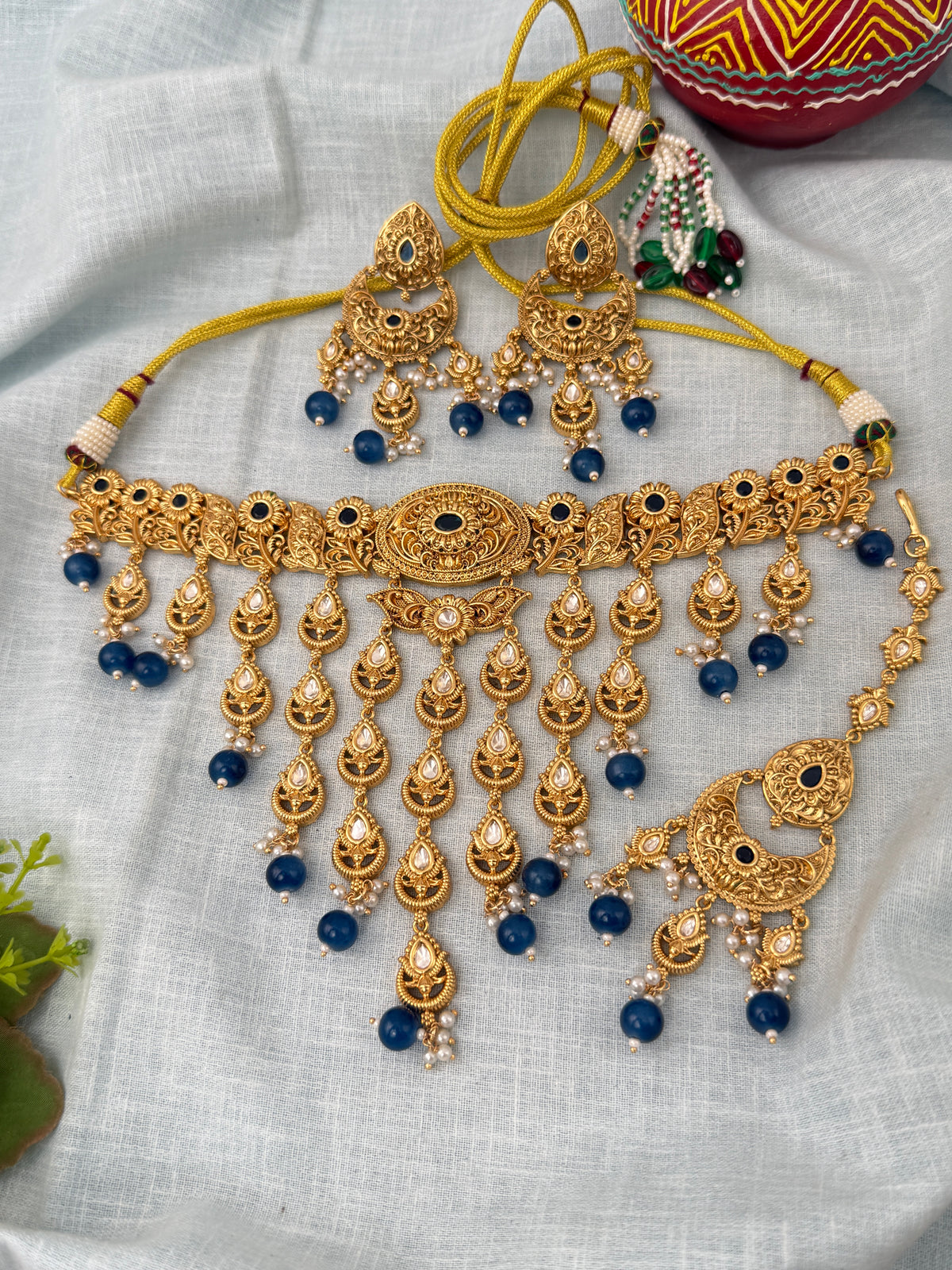 Traditional Kundan necklace for women