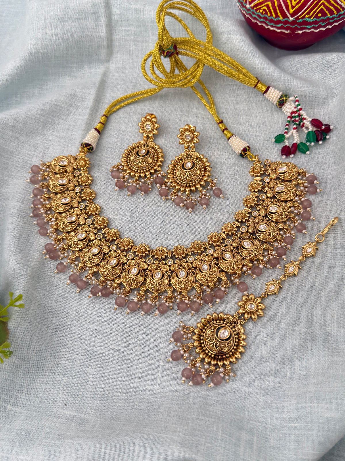 Traditional Kundan necklace for women