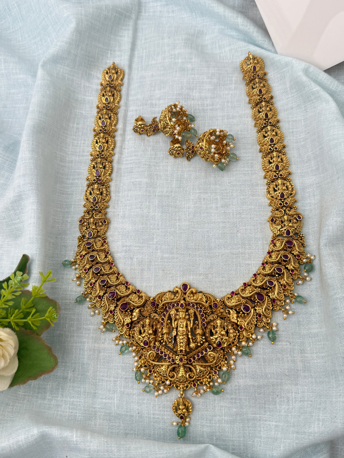 Antique temple necklace for women