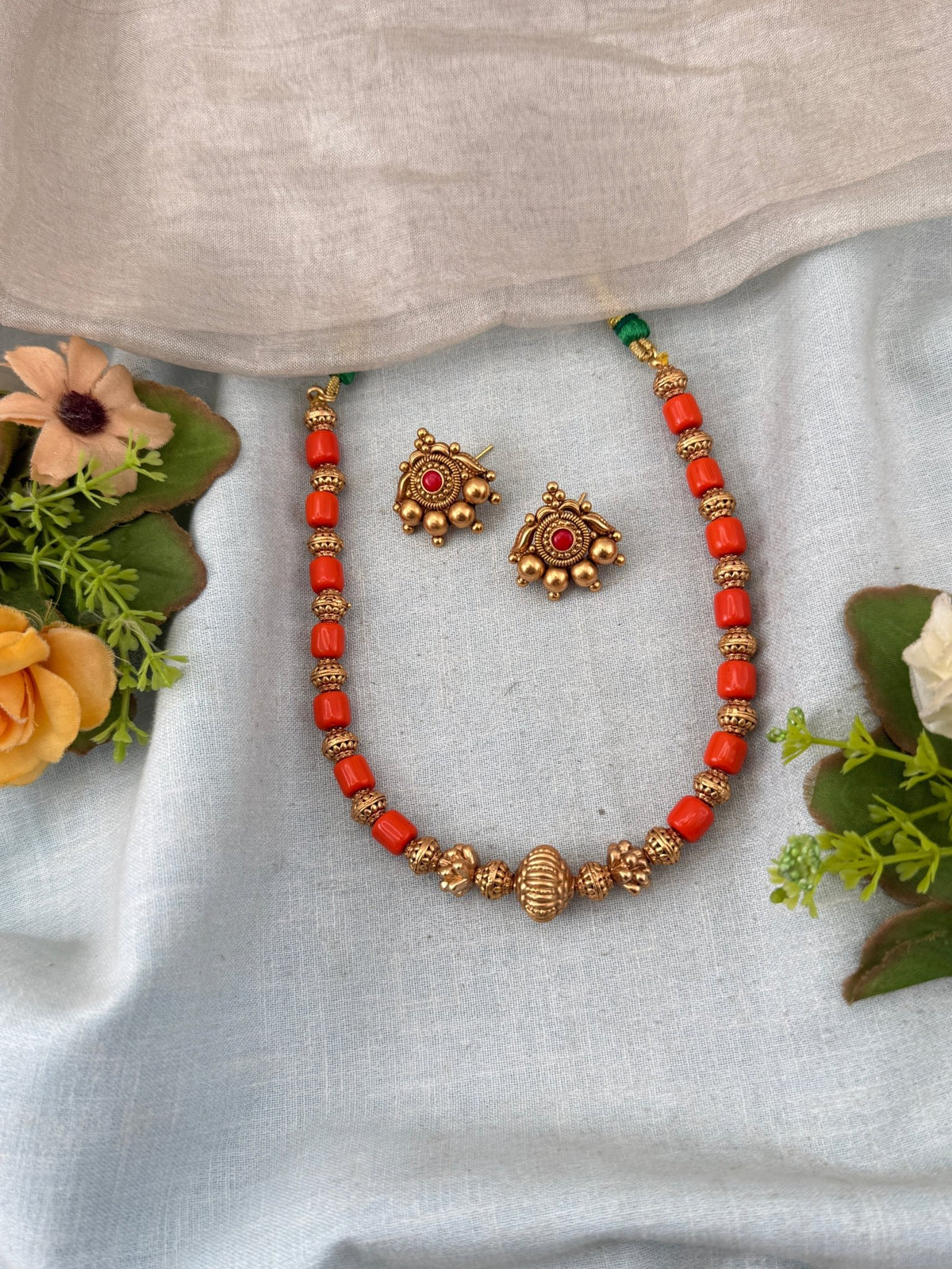 Antique Beads Short Necklace Set | N0182 - Mahilas