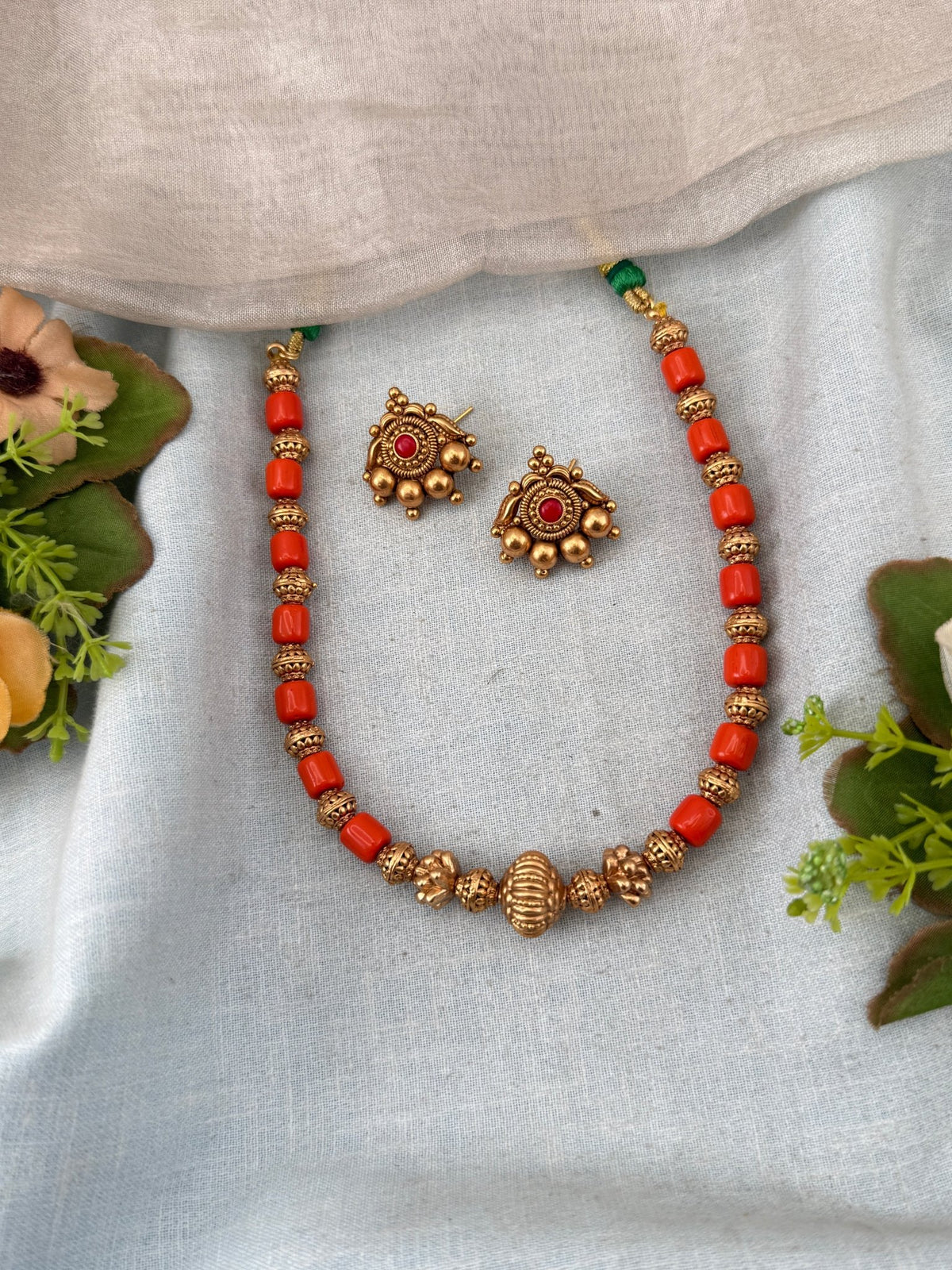 Antique Beads Short Necklace Set | N0182 - Mahilas