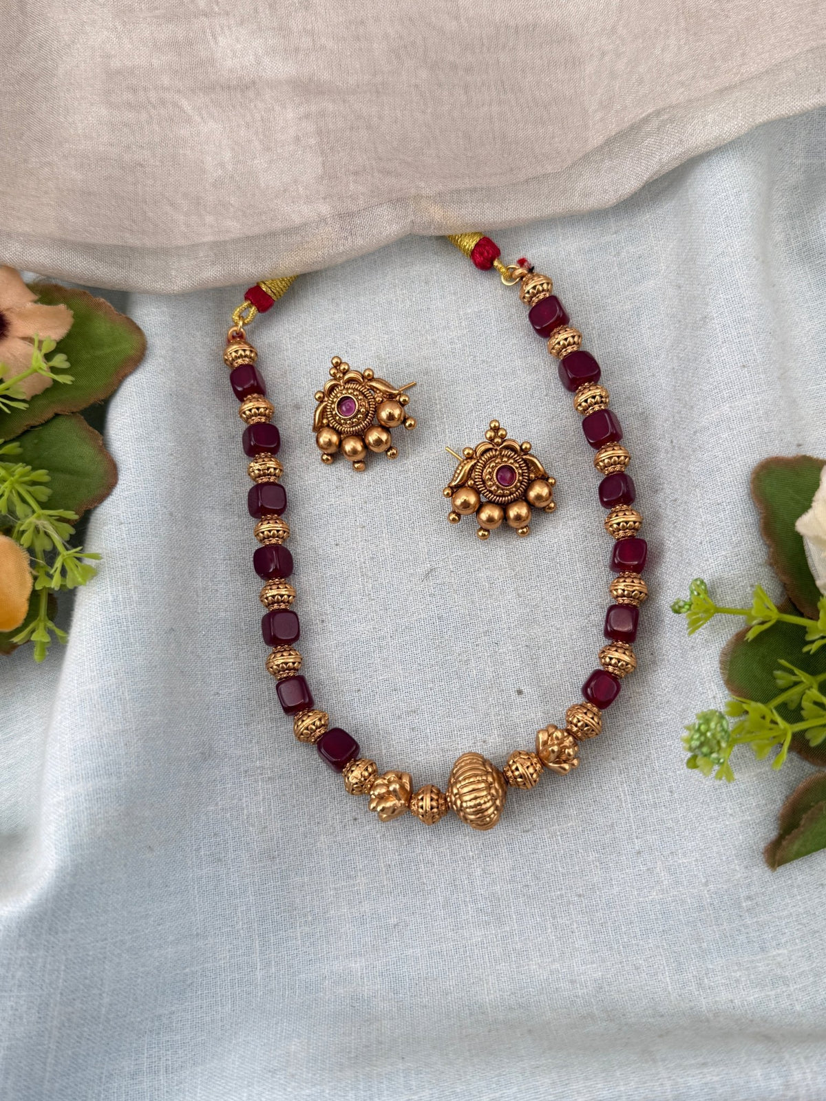 Antique Beads Short Necklace Set | N0184 - Mahilas