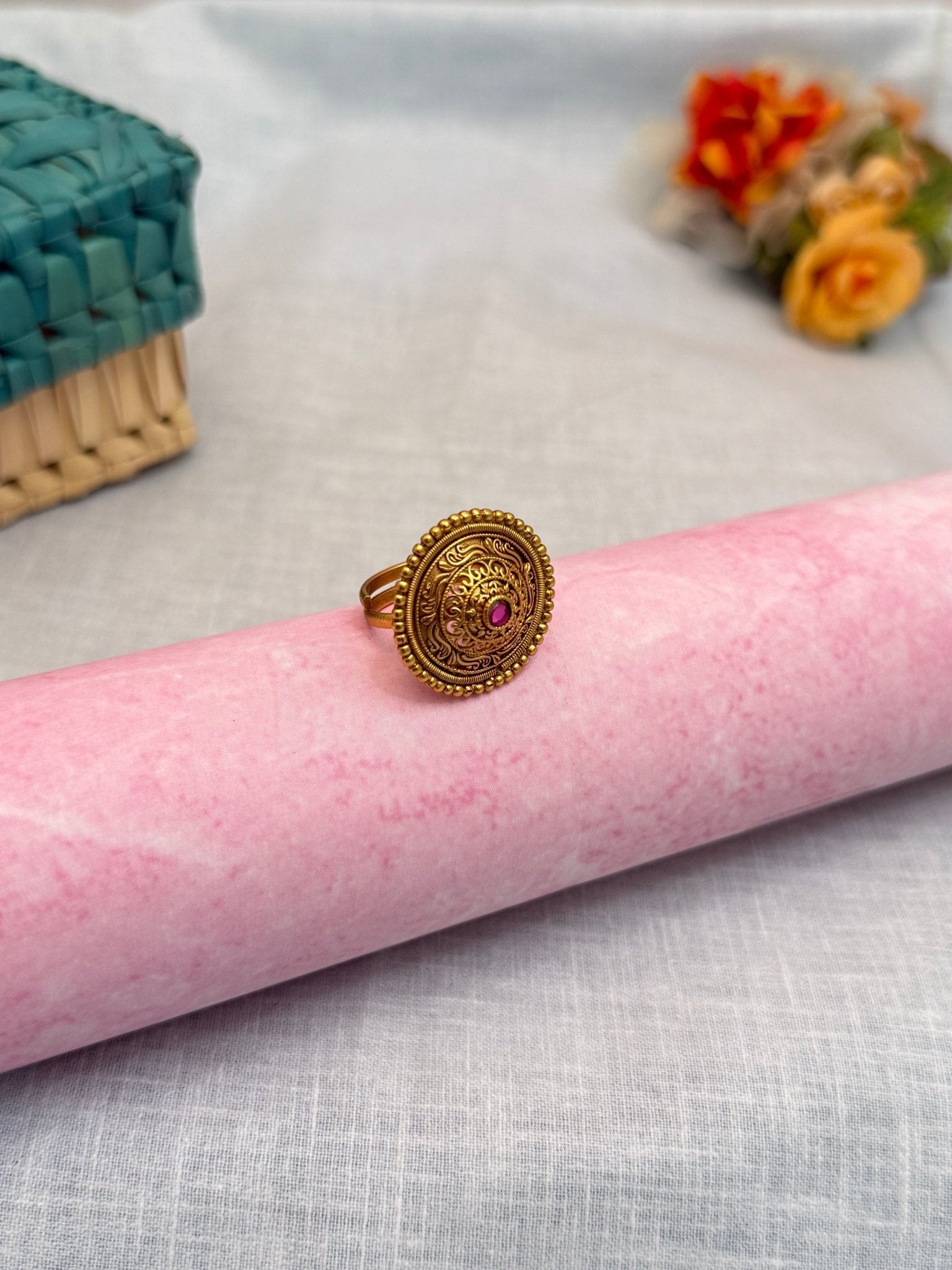 Antique Finger Ring 134 - Mahilas