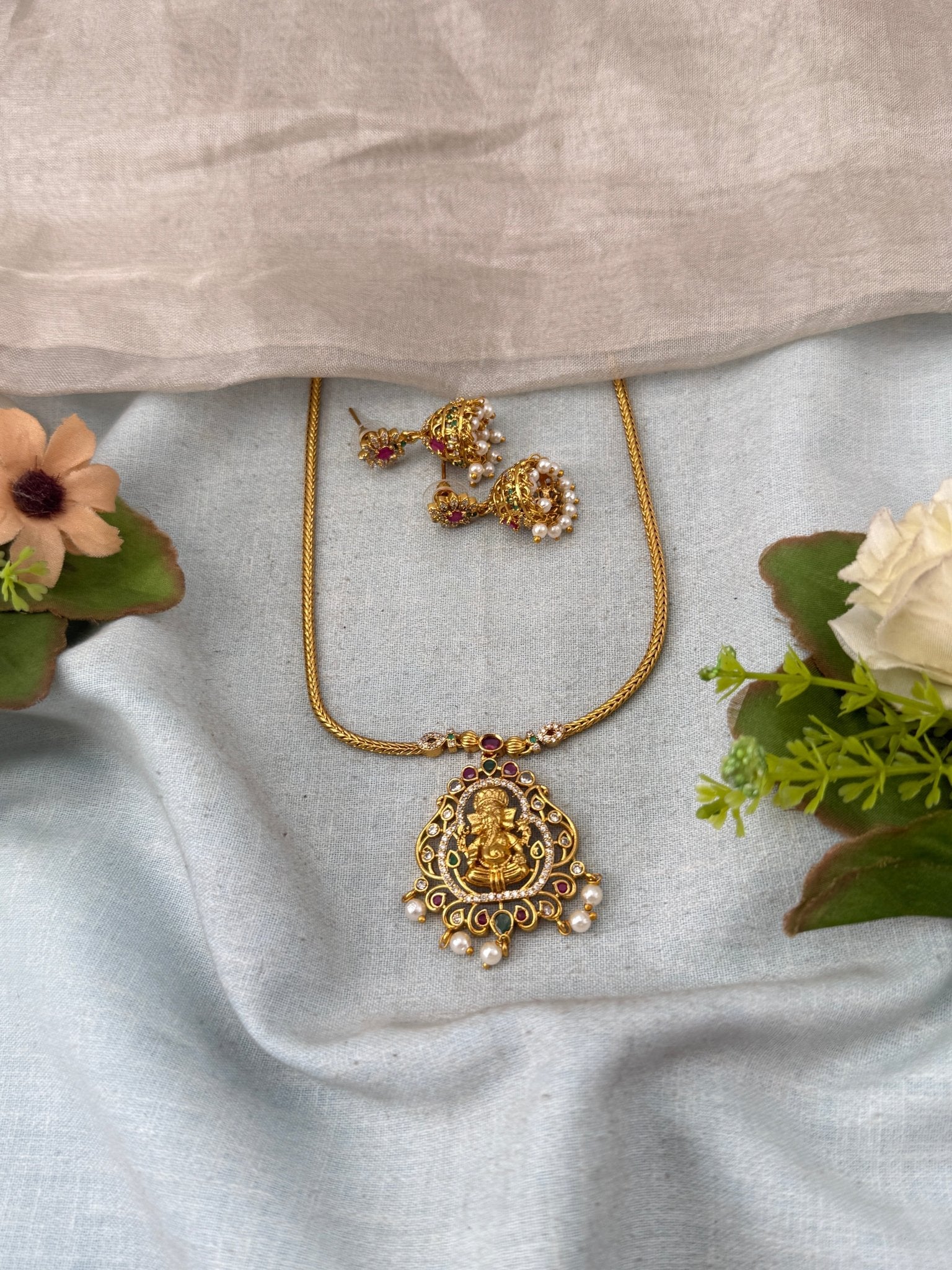 Antique Ganapathi Pendant Necklace Set | No287 - Mahilas