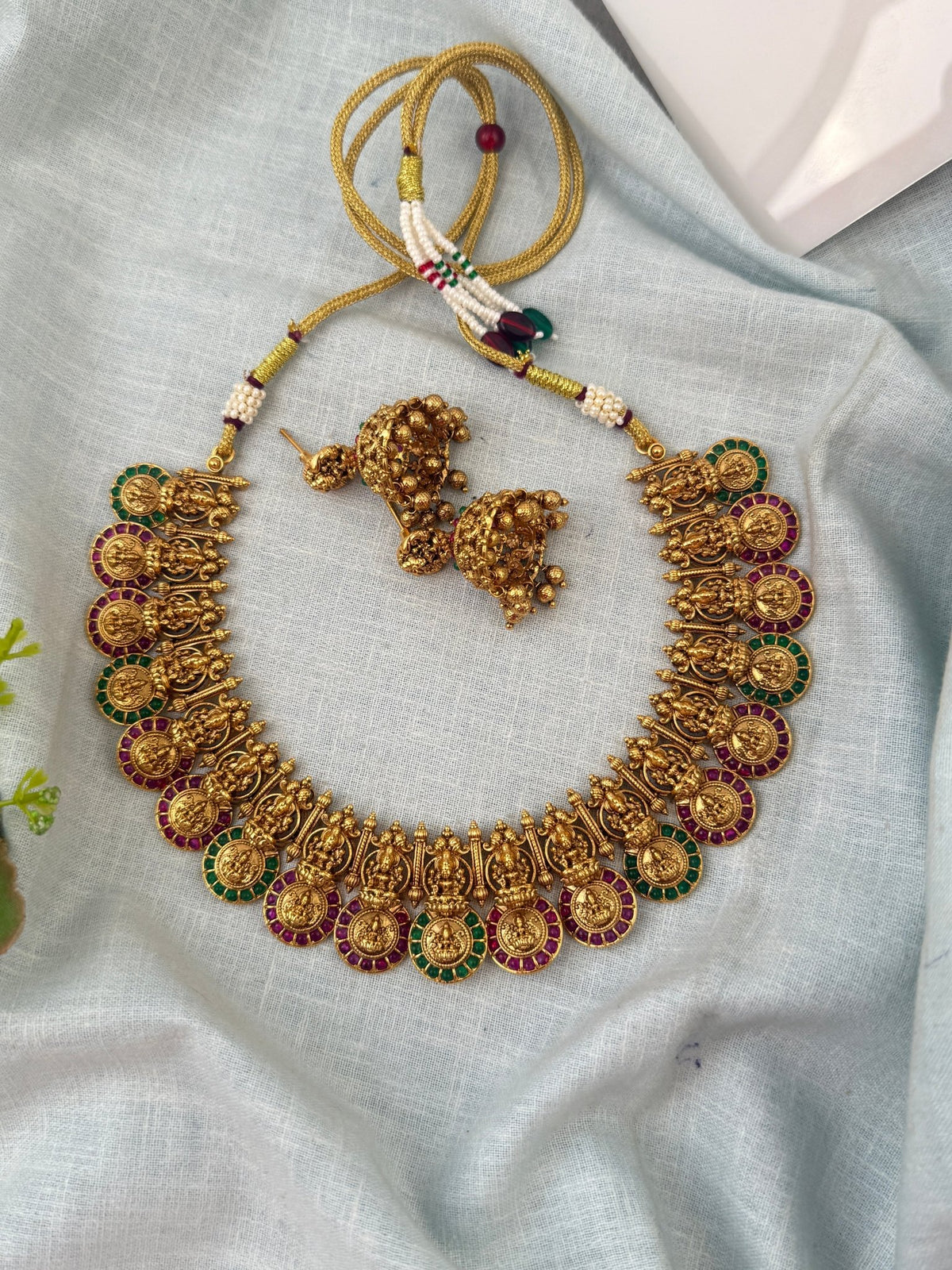 Antique Grand Lakshmi Kasu Short Necklace Set | N0576 - Mahilas