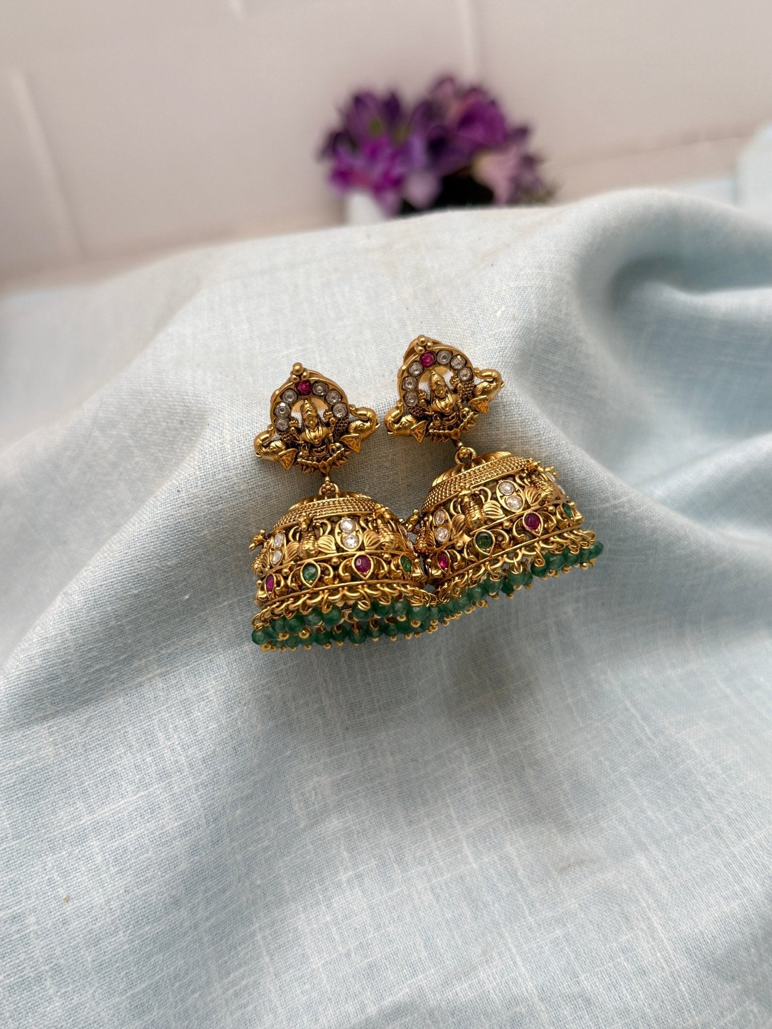 Antique Jhumka 0126 - Mahilas