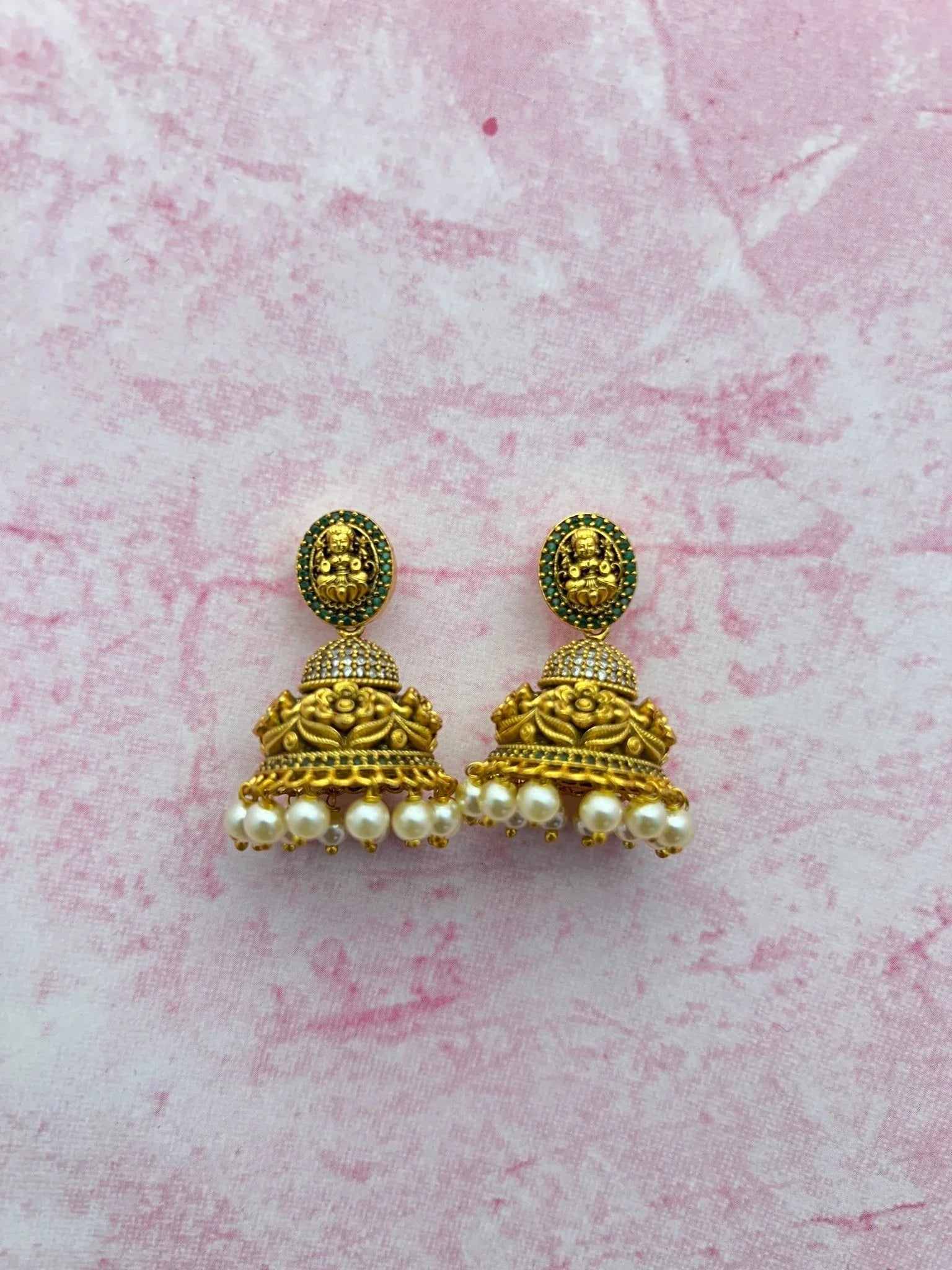 Antique Jhumka 1321 - Mahilas