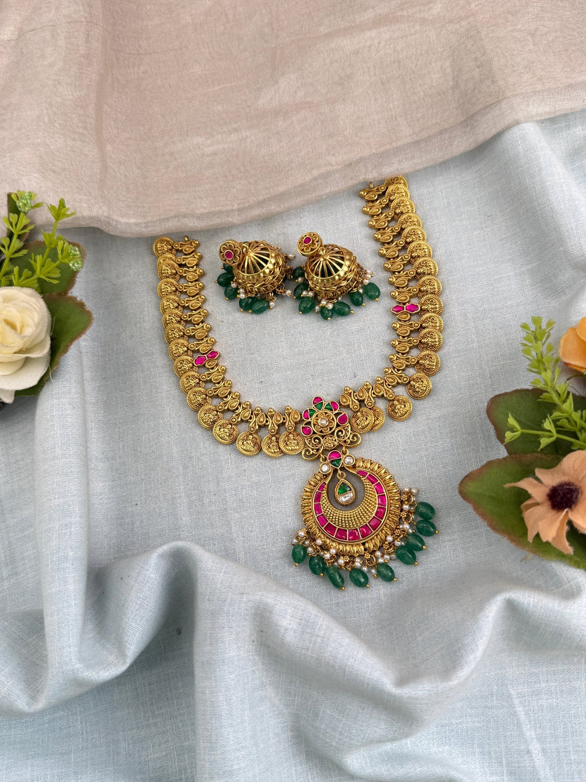 Antique Kasu Jadau Kundan Pendant Short Necklace Set | 0122 - Mahilas