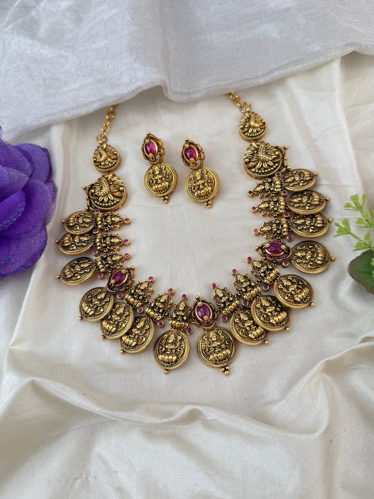 Antique Kasu Short Necklace Set | 276 - Mahilas